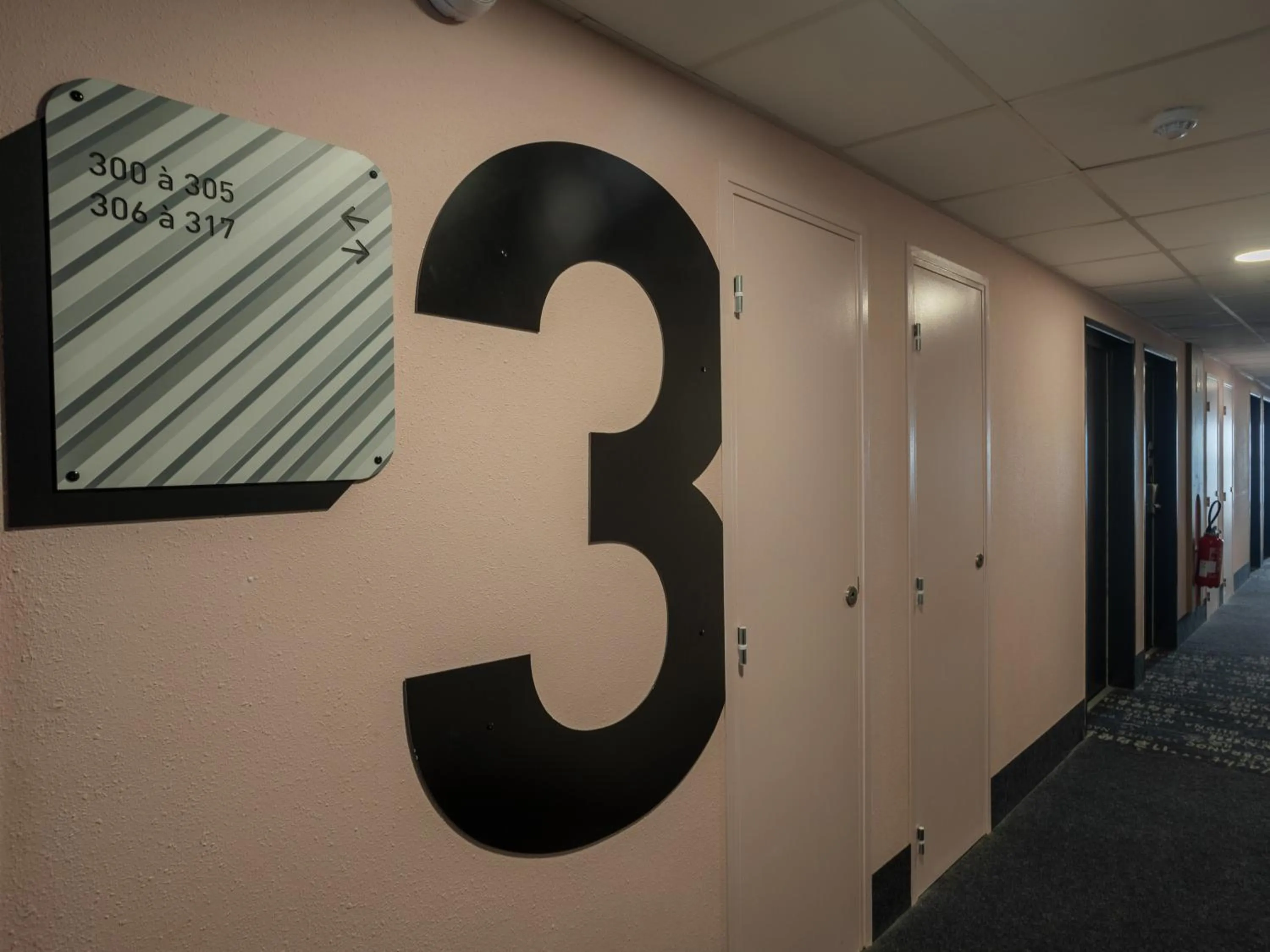 Decorative detail in B&B HOTEL Fort-de-France