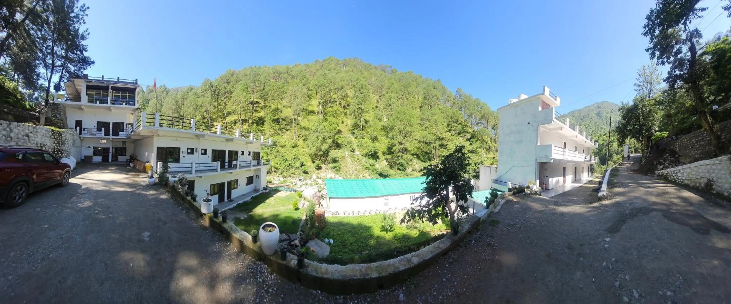 Natural landscape in Chirag Homestay Kainchi