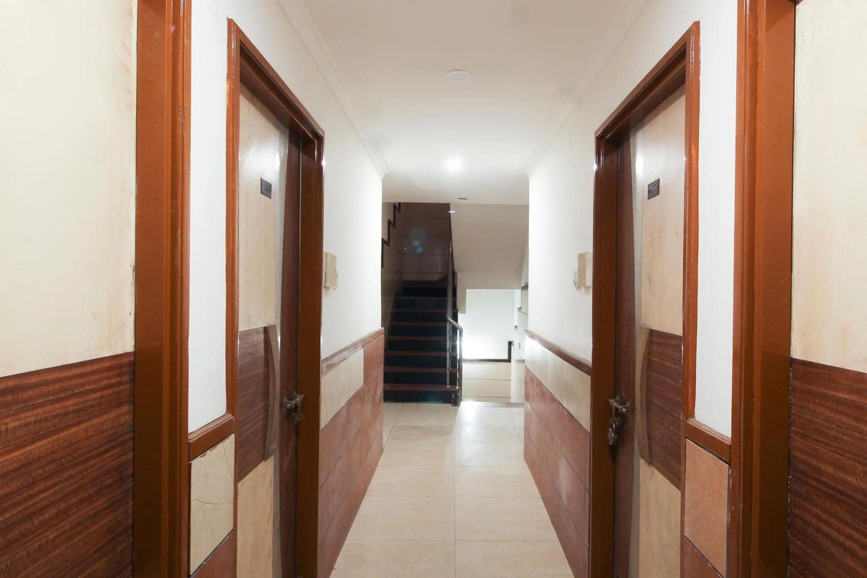 Lobby or reception in Hotel O by OYO V Square