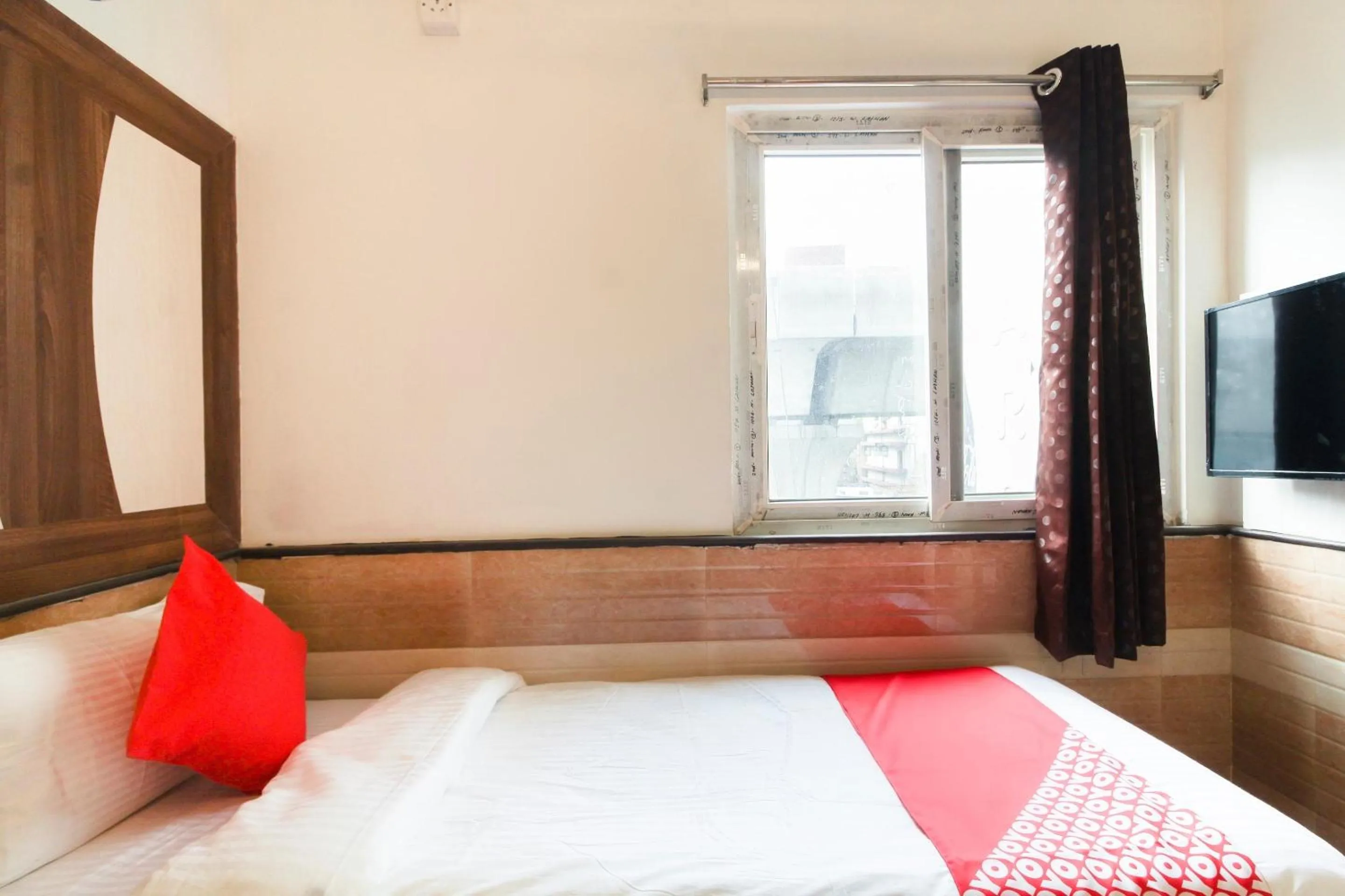 Bedroom in Hotel O by OYO V Square
