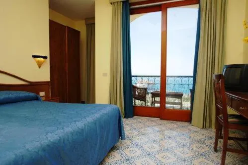 Bed in Johanna Park Hotel