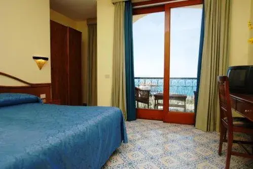 Bed in Johanna Park Hotel Bed in Johanna Park Hotel