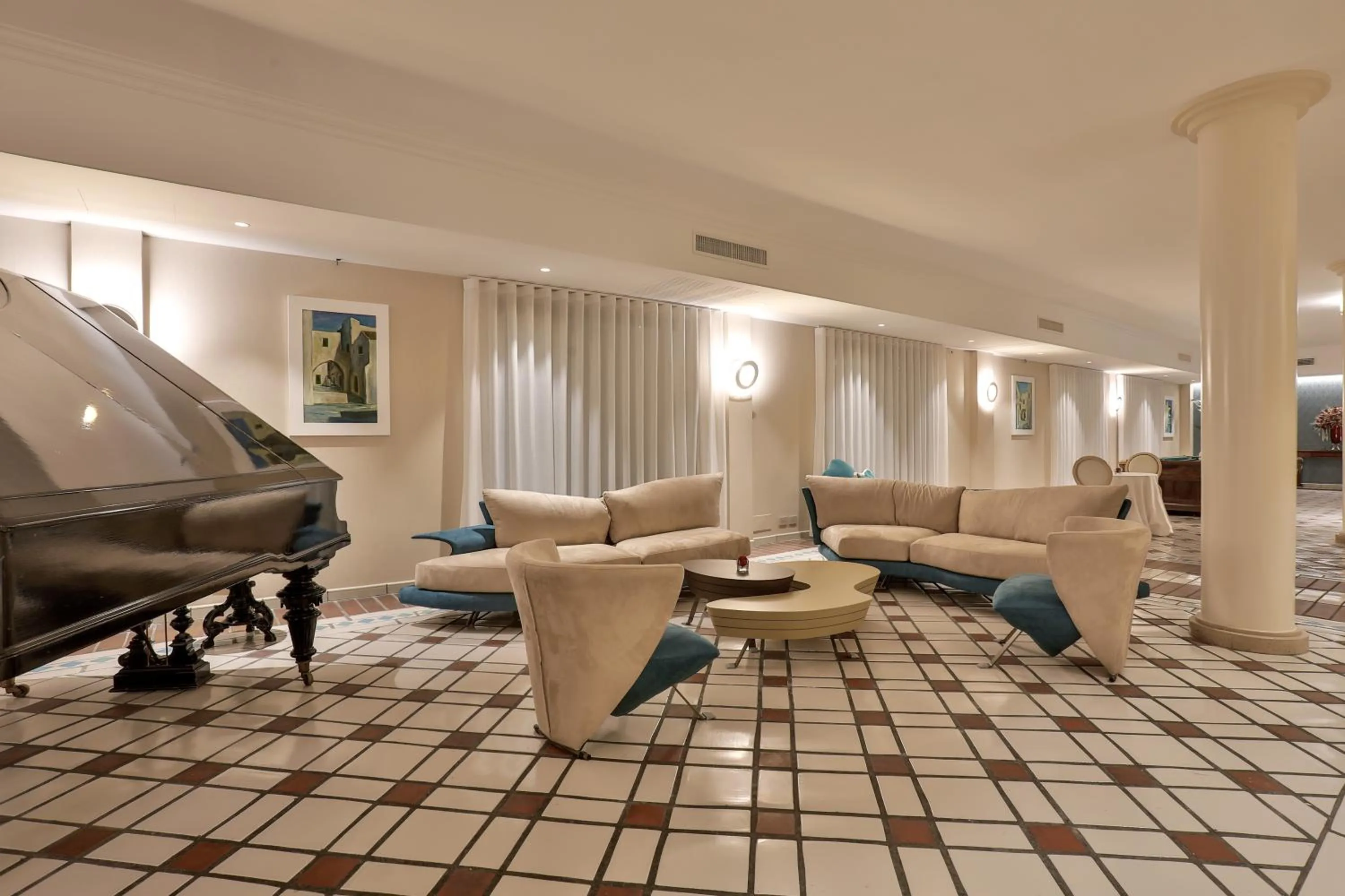 Property building in Hotel Hermitage