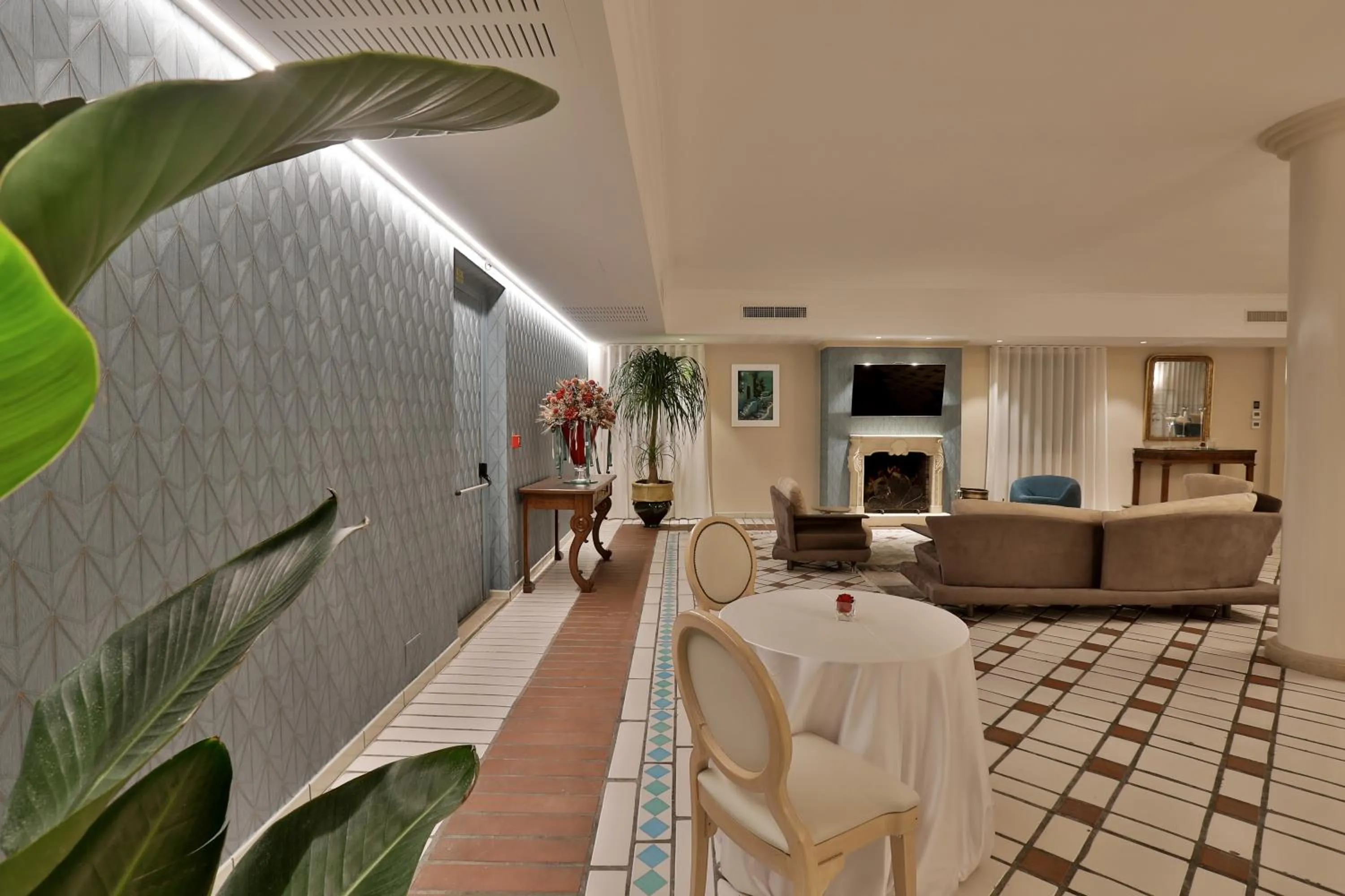 Billiard in Hotel Hermitage