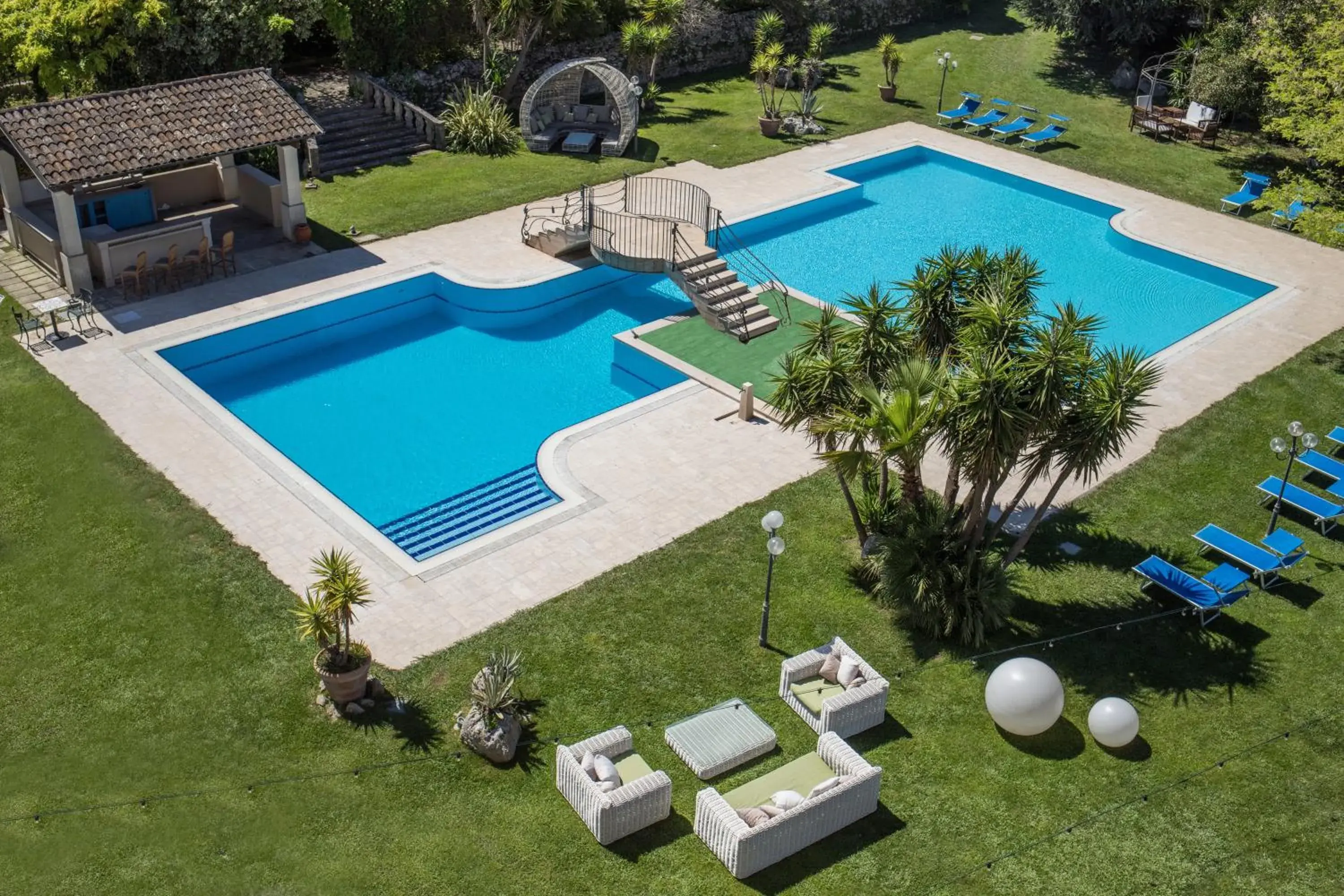 Pool view in Hotel Hermitage Pool view in Hotel Hermitage