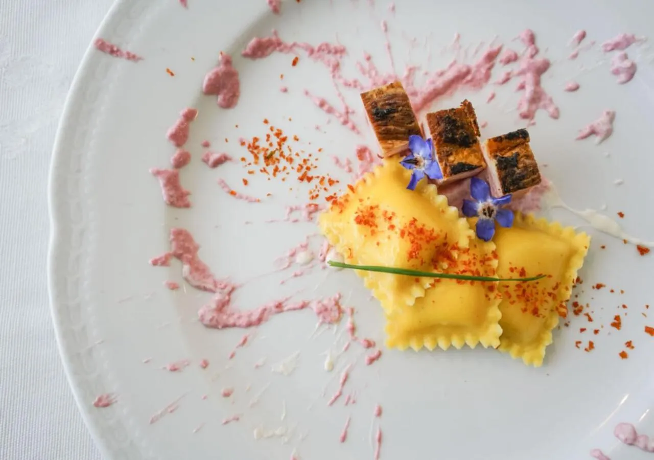 Restaurant/places to eat in Hotel Hermitage