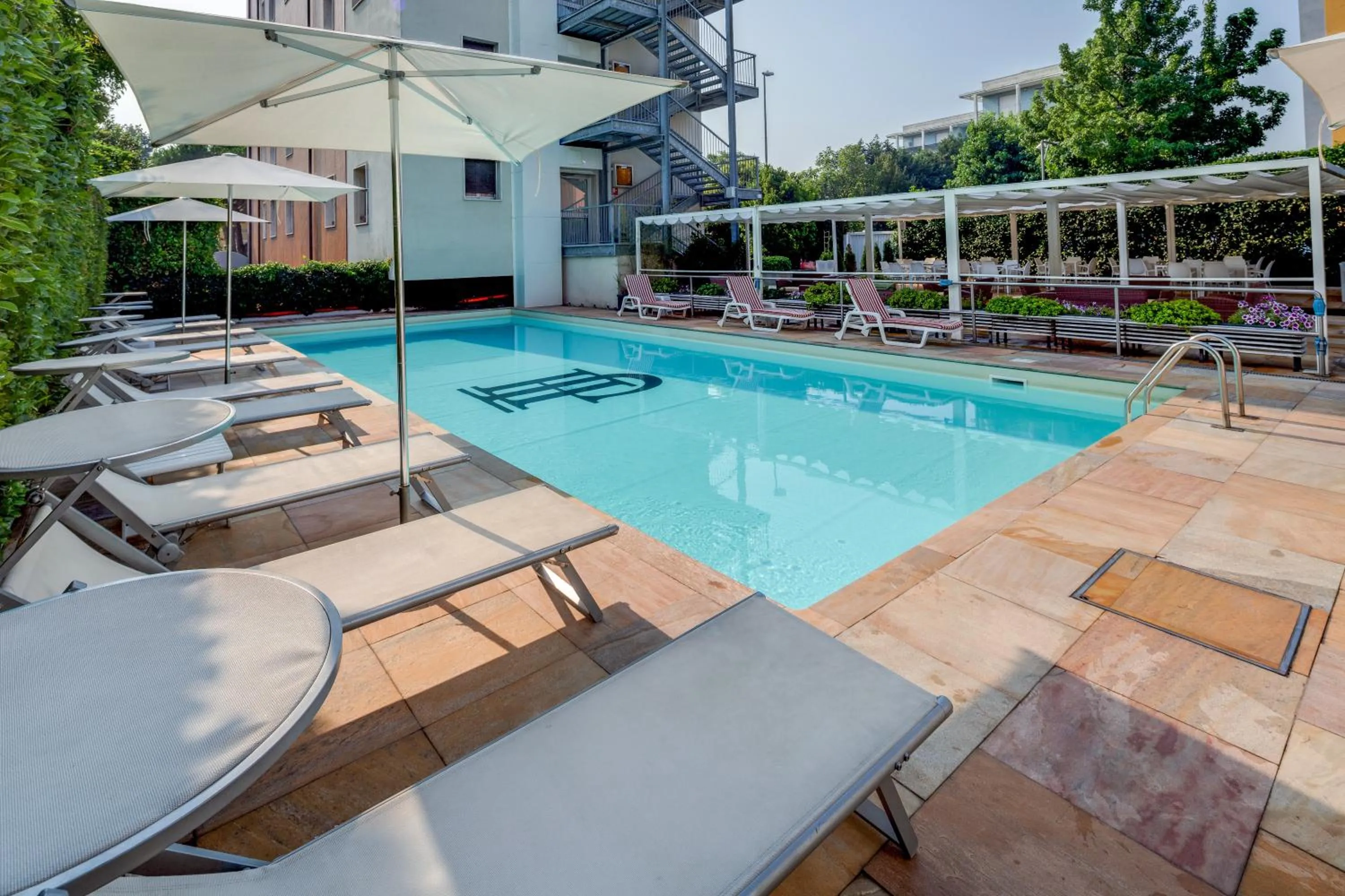 Swimming pool in Jet Hotel, Sure Hotel Collection by Best Western