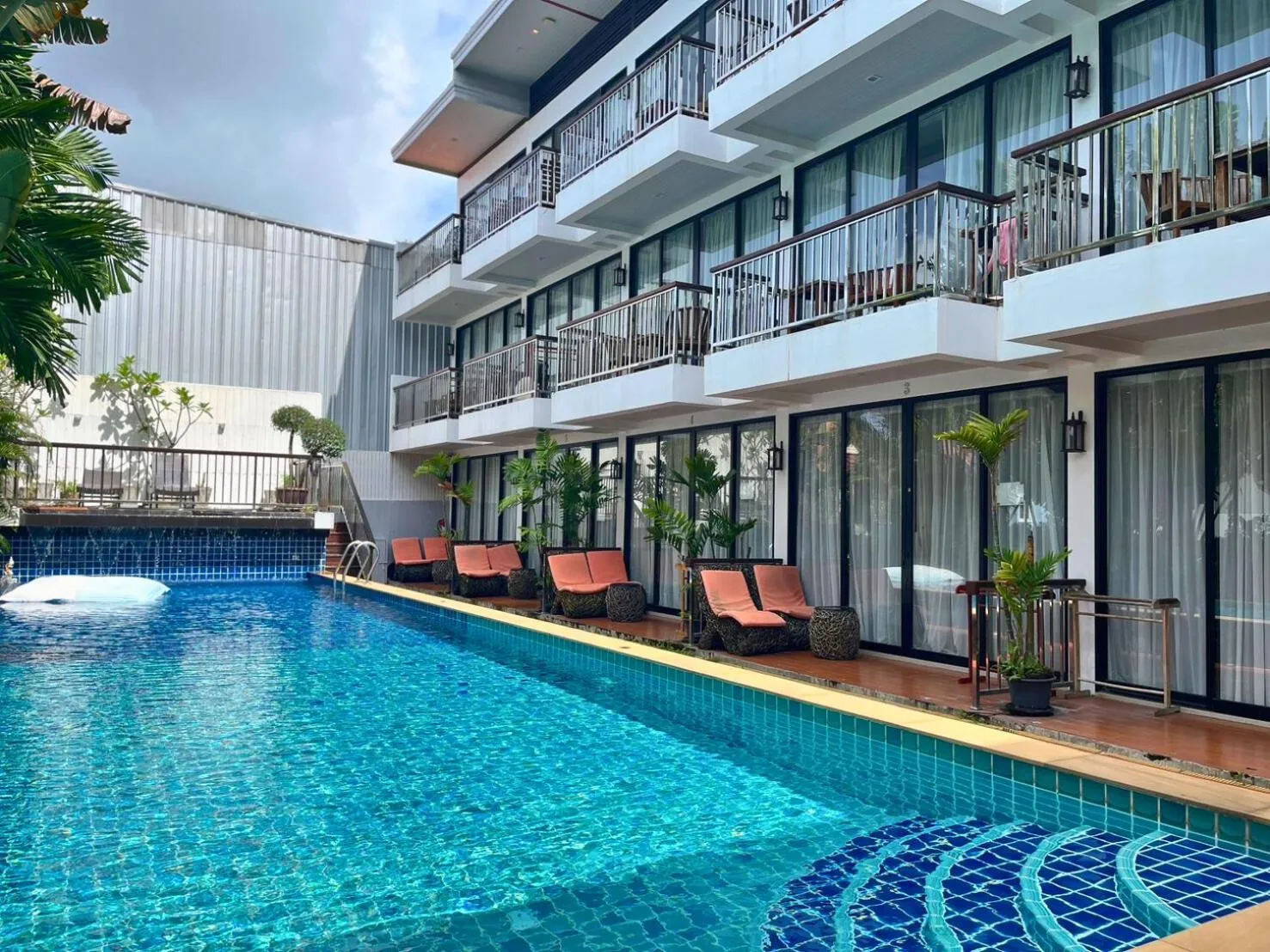 Property building in Z&Z House