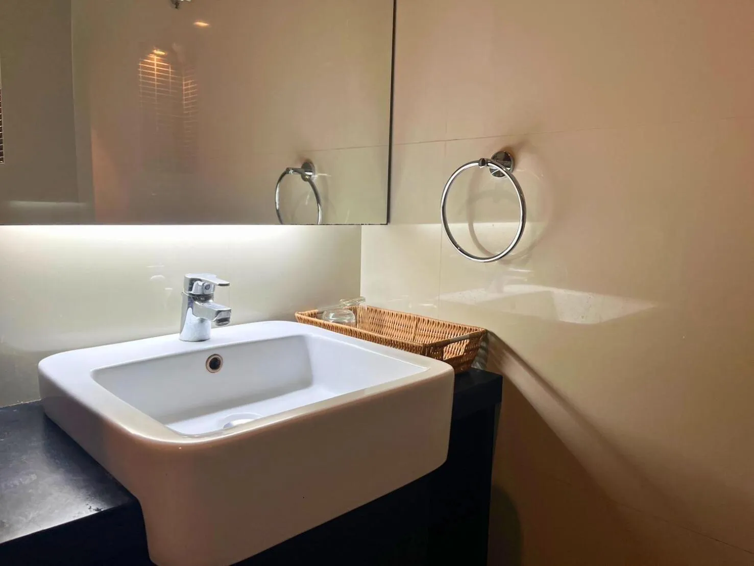 Property building in Z&Z House