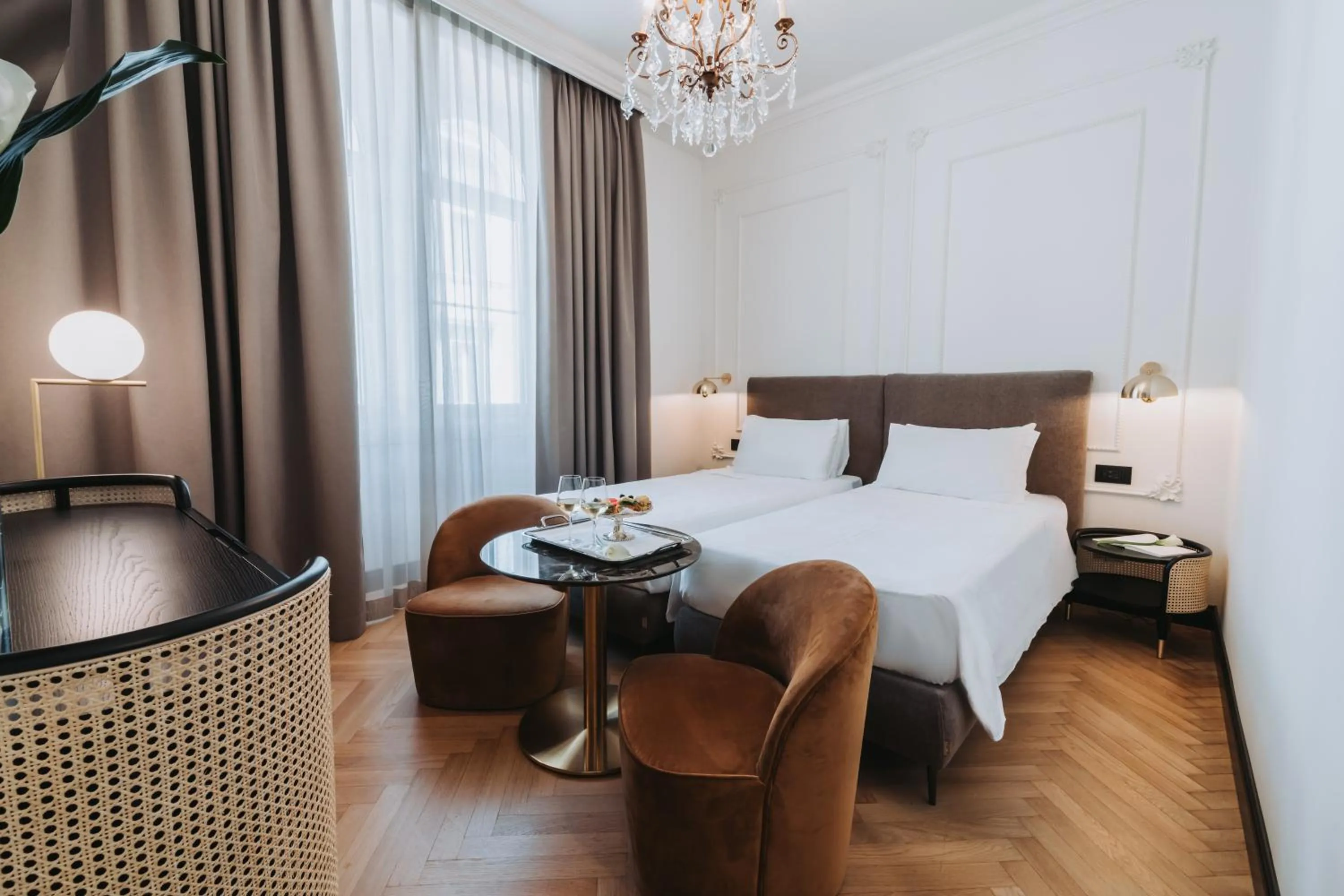 Bed in Hotel Continentale