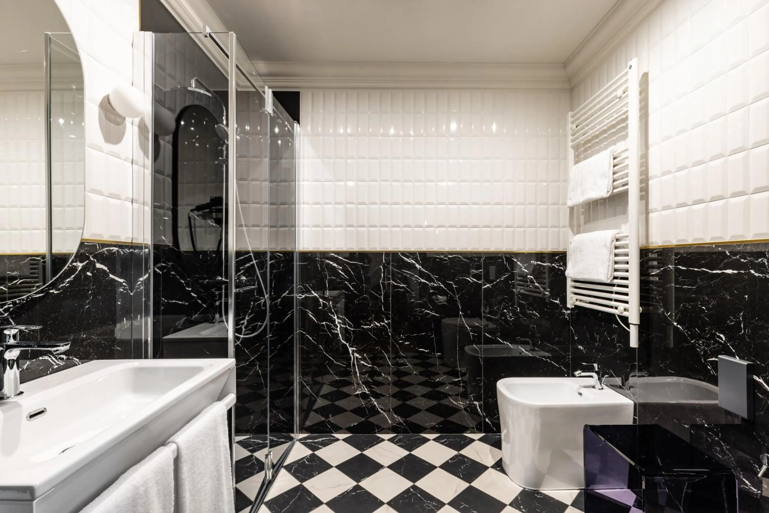 Bathroom in Hotel Continentale