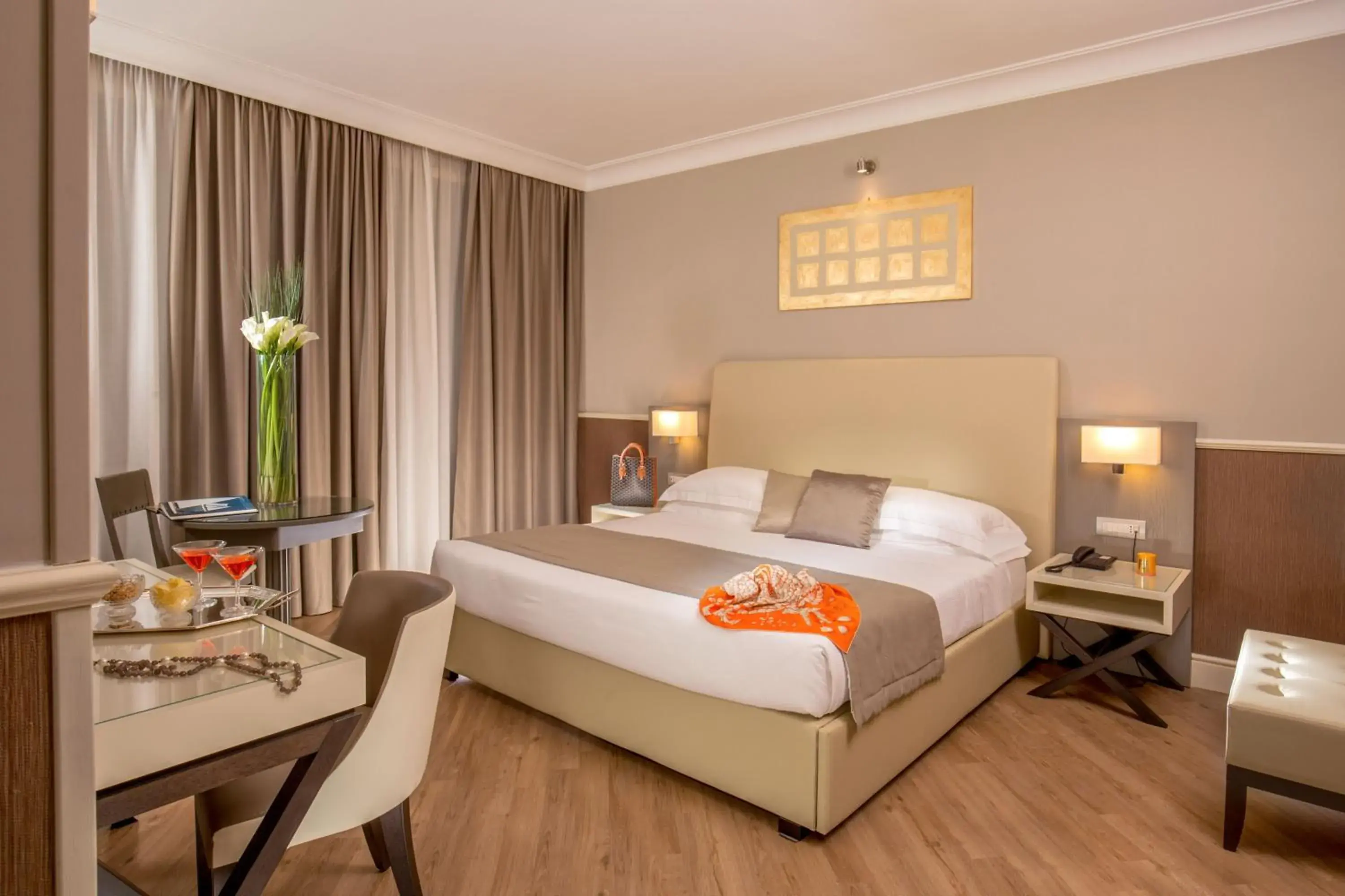 Bed in Ludovisi Palace Hotel Bed in Ludovisi Palace Hotel