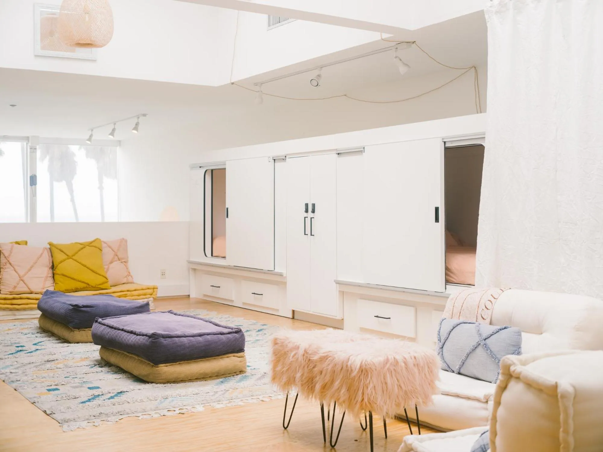 Bed in STAY OPEN Venice Beach