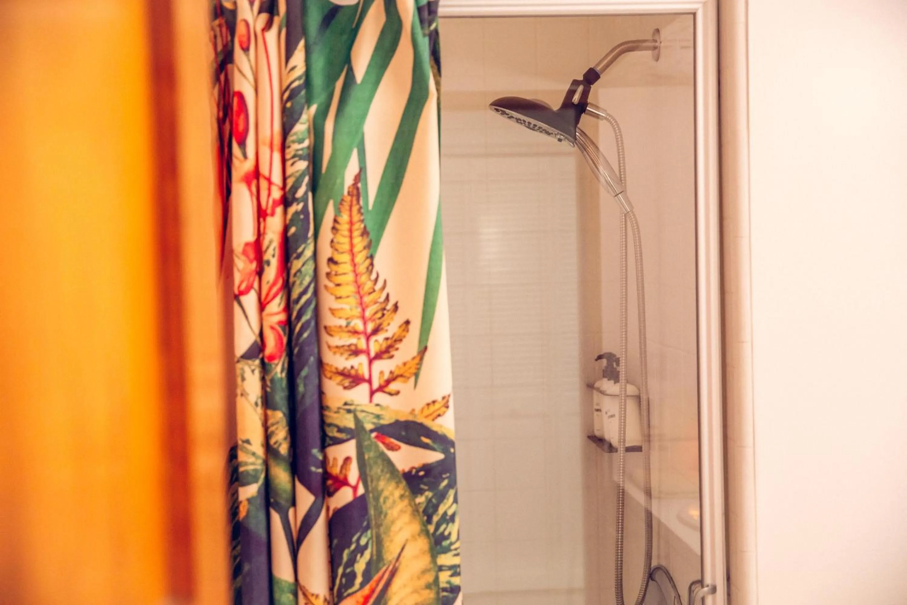 Bathroom in STAY OPEN Venice Beach