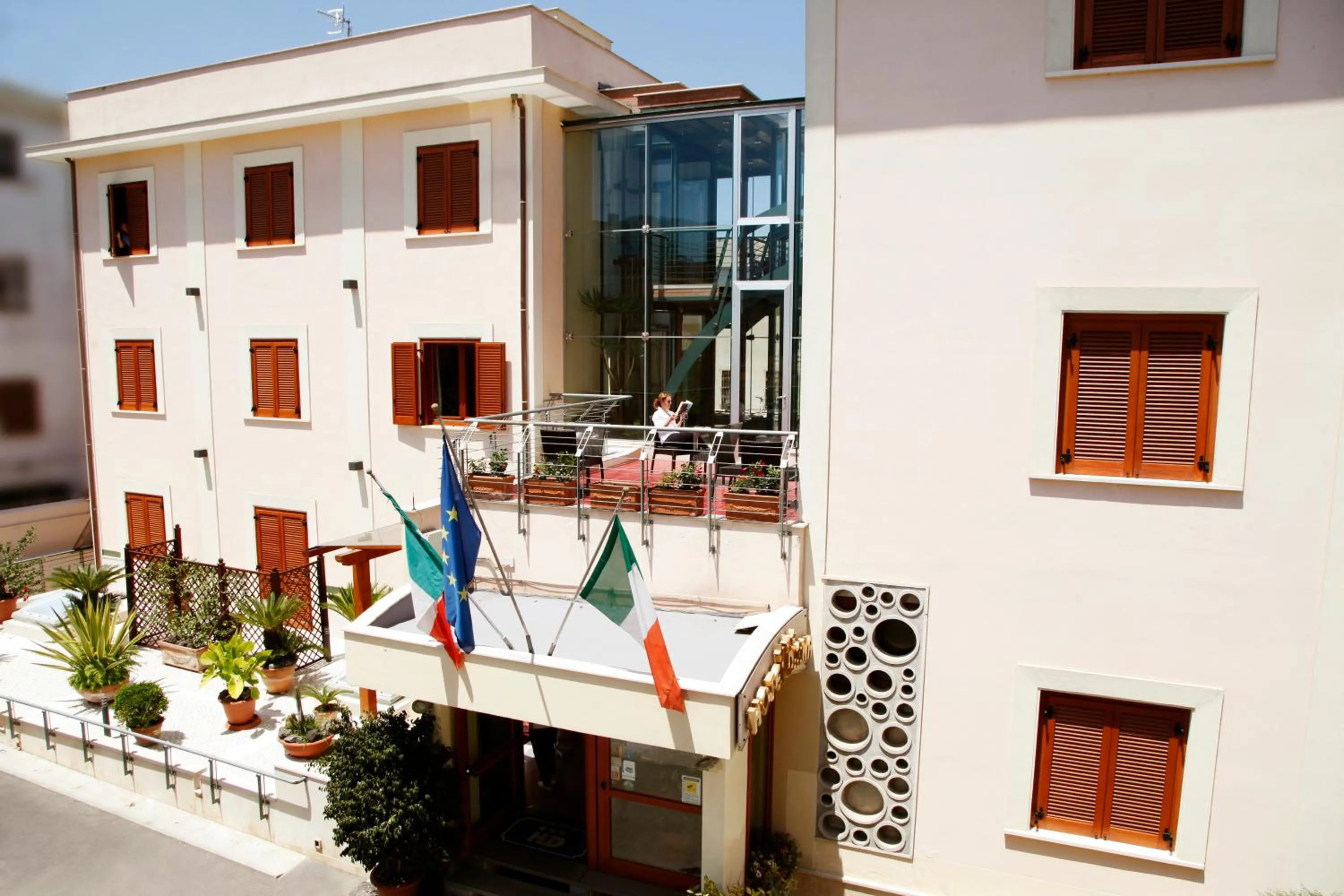 Facade/entrance in Hotel Diana