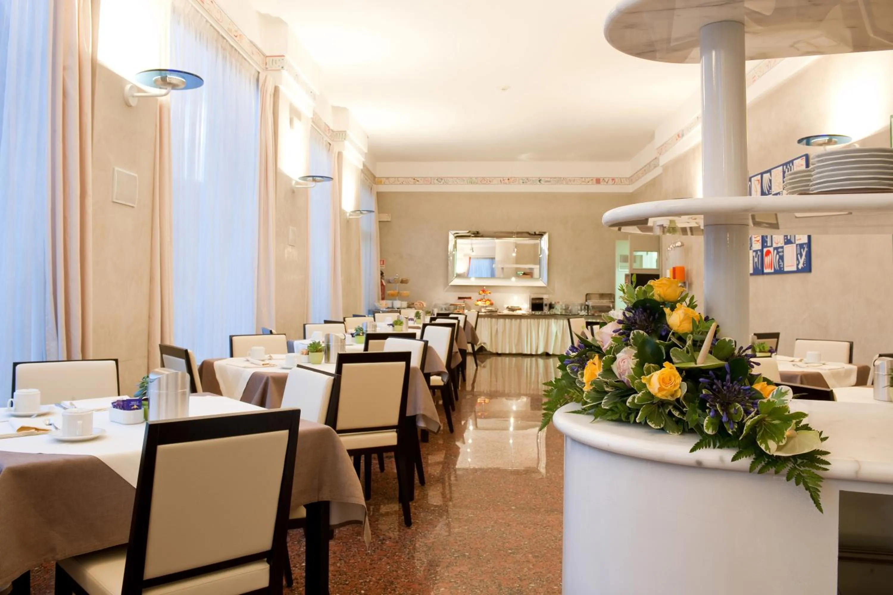 Restaurant/places to eat in Hotel San Pietro