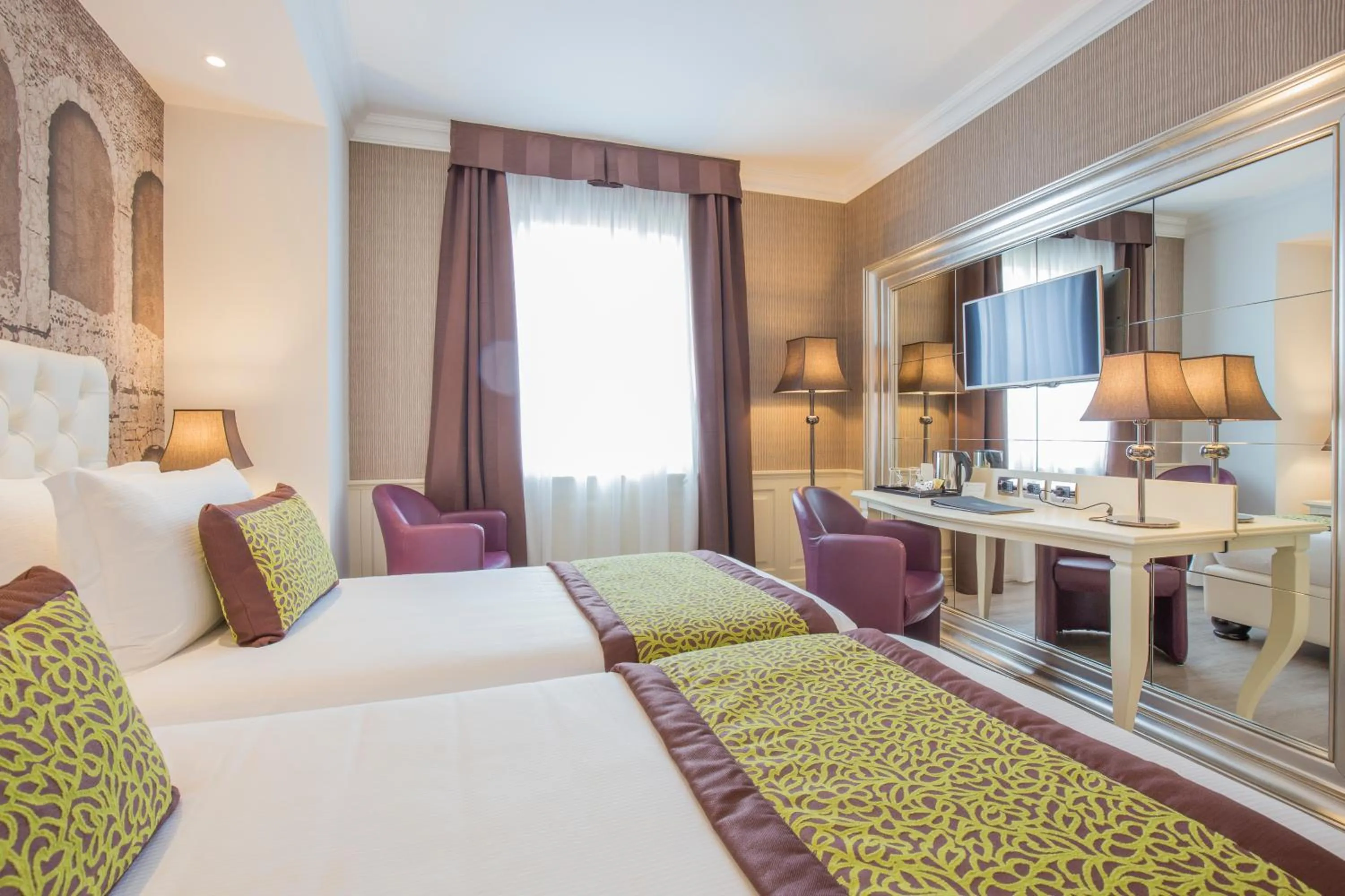 Photo of the whole room, Bed in Hotel San Pietro