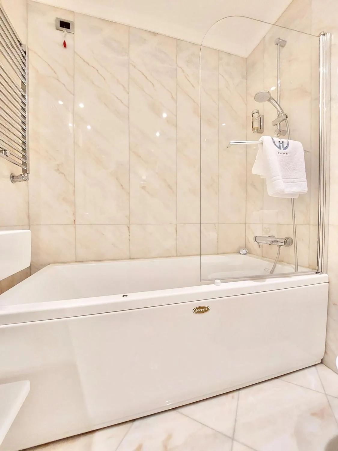 Bathroom in Hotel San Pietro