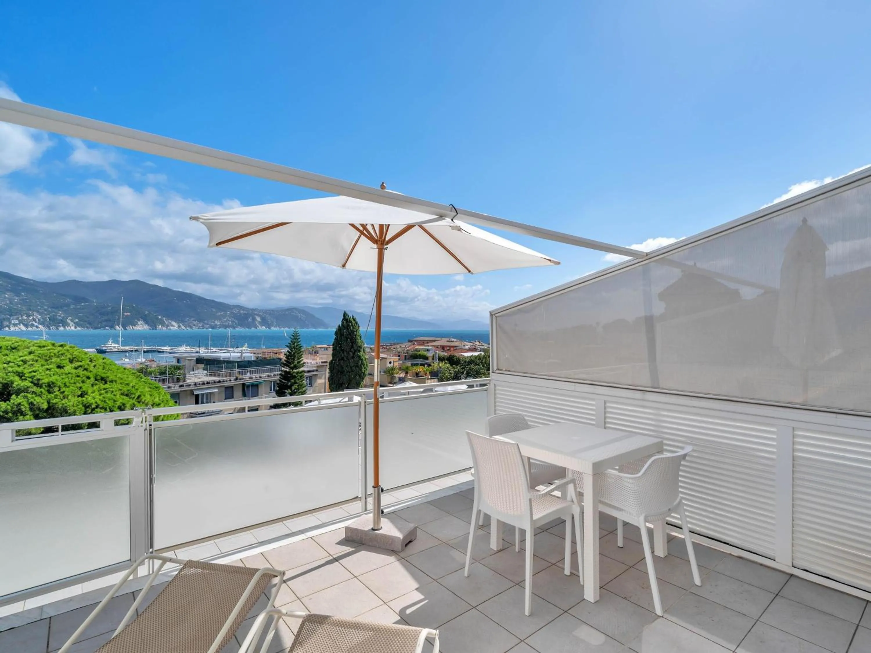 Balcony/Terrace in B&B Hotels Park Hotel Suisse Santa Margherita Ligure