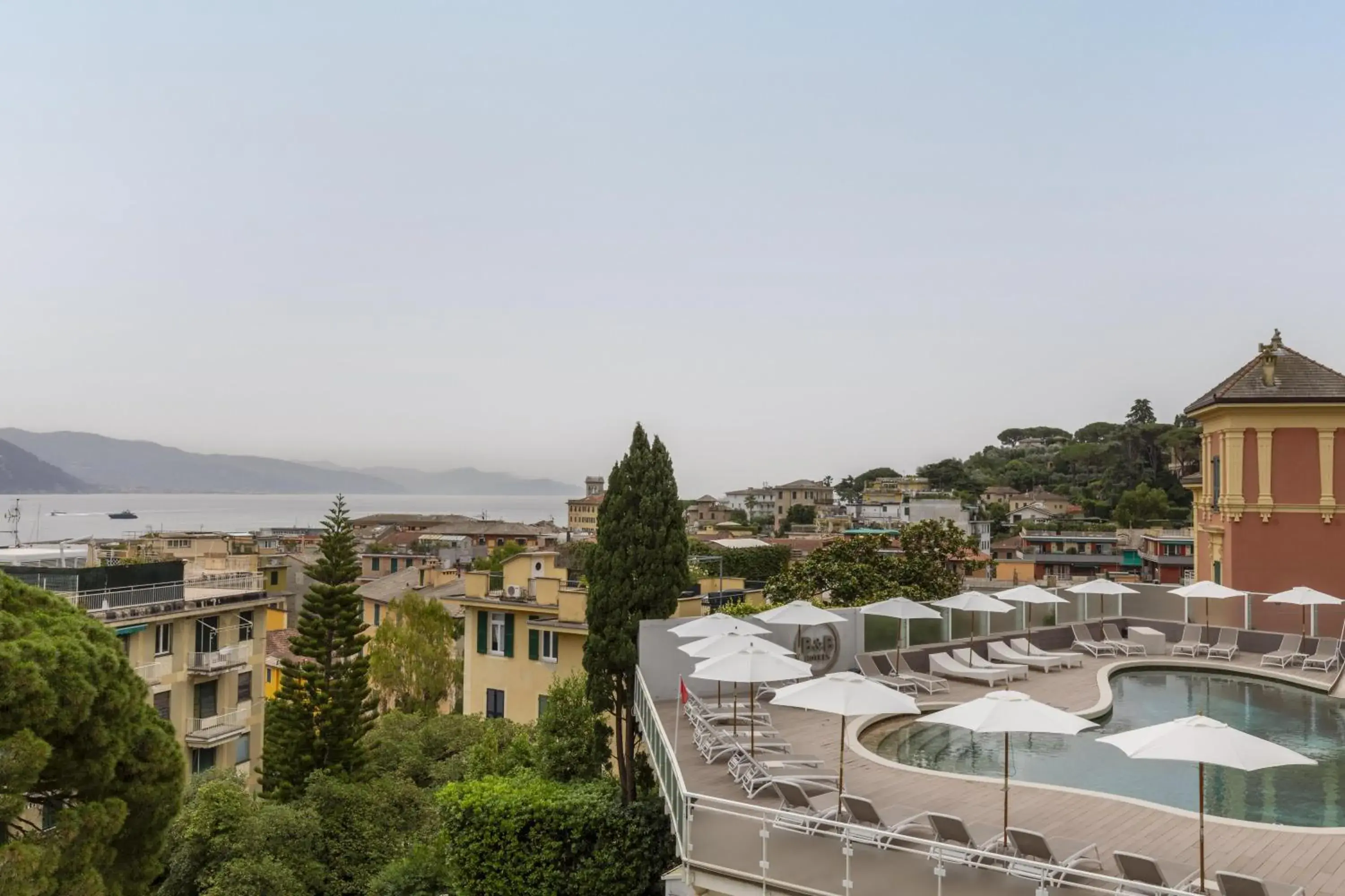 Property building in B&B Hotels Park Hotel Suisse Santa Margherita Ligure Property building in B&B Hotels Park Hotel Suisse Santa Margherita Ligure