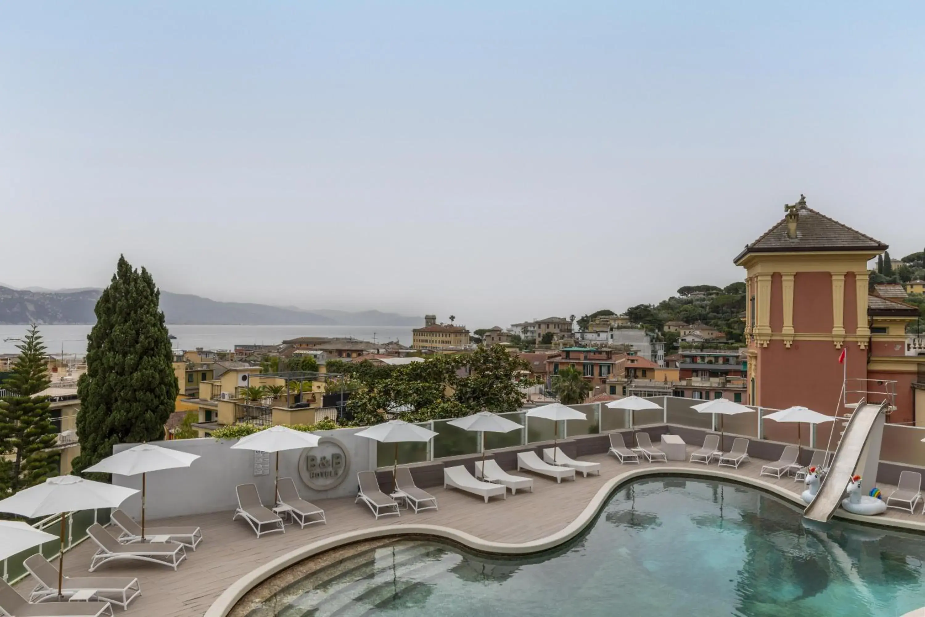 Swimming pool in B&B Hotels Park Hotel Suisse Santa Margherita Ligure Swimming pool in B&B Hotels Park Hotel Suisse Santa Margherita Ligure