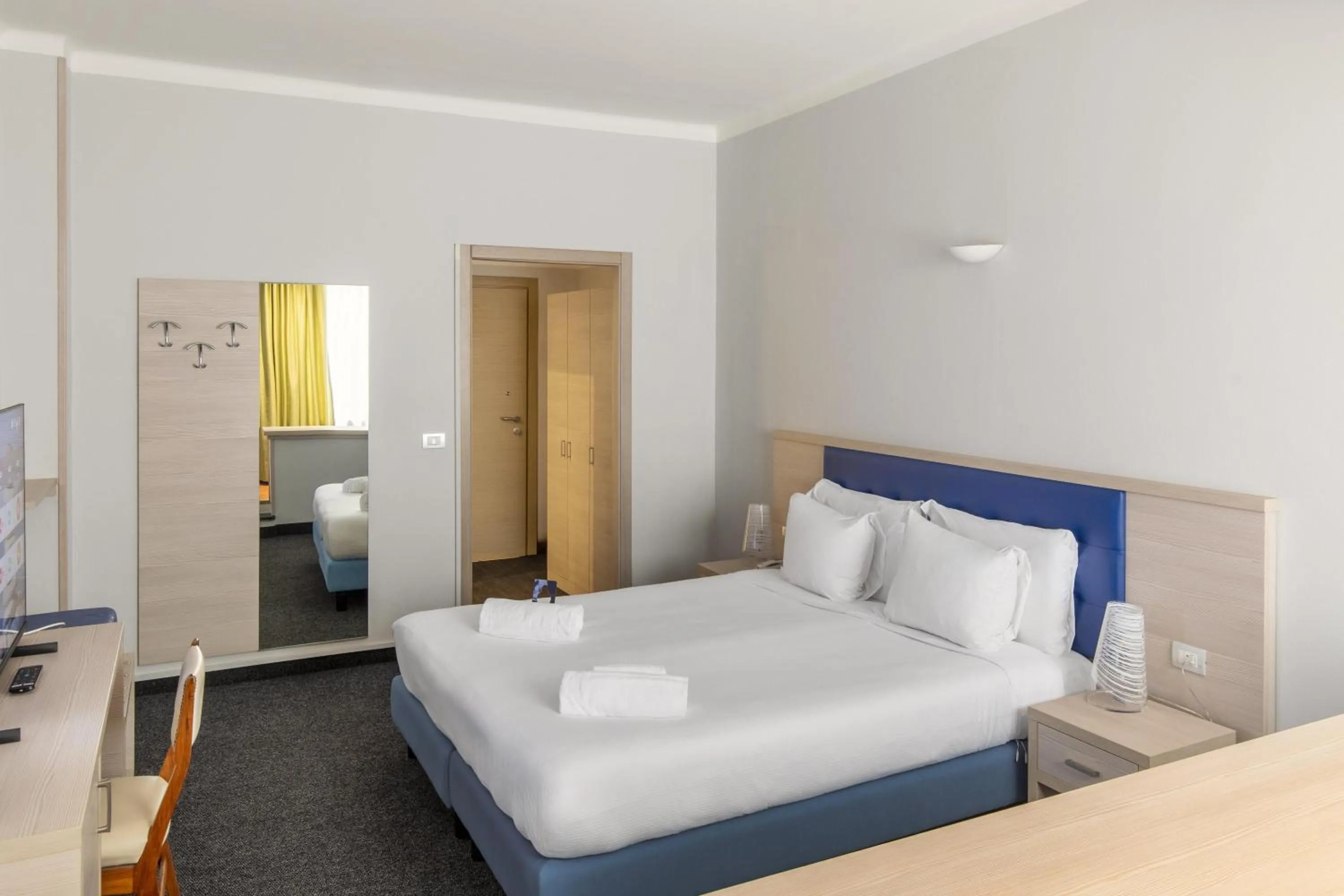 Photo of the whole room, Bed in B&B Hotels Park Hotel Suisse Santa Margherita Ligure