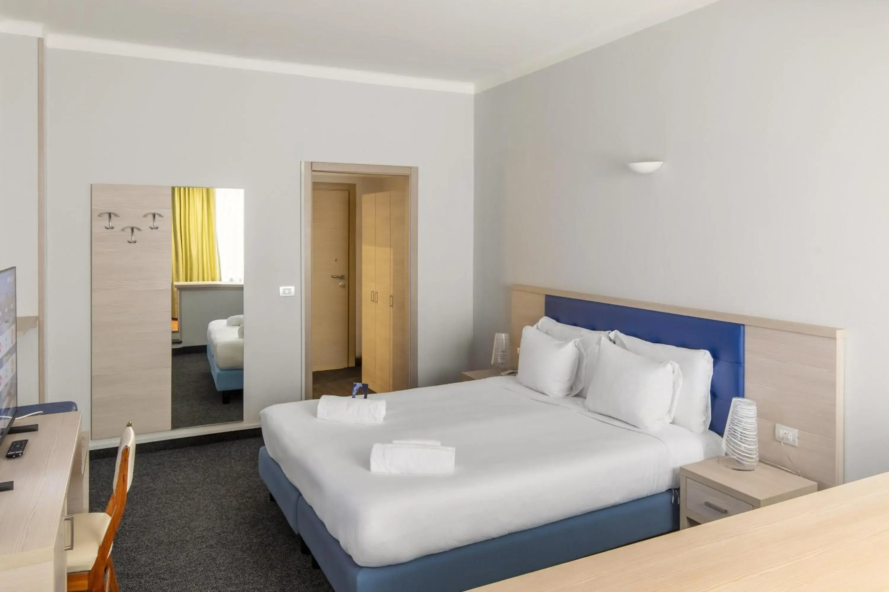 Photo of the whole room, Bed in B&B Hotels Park Hotel Suisse Santa Margherita Ligure Photo of the whole room, Bed in B&B Hotels Park Hotel Suisse Santa Margherita Ligure