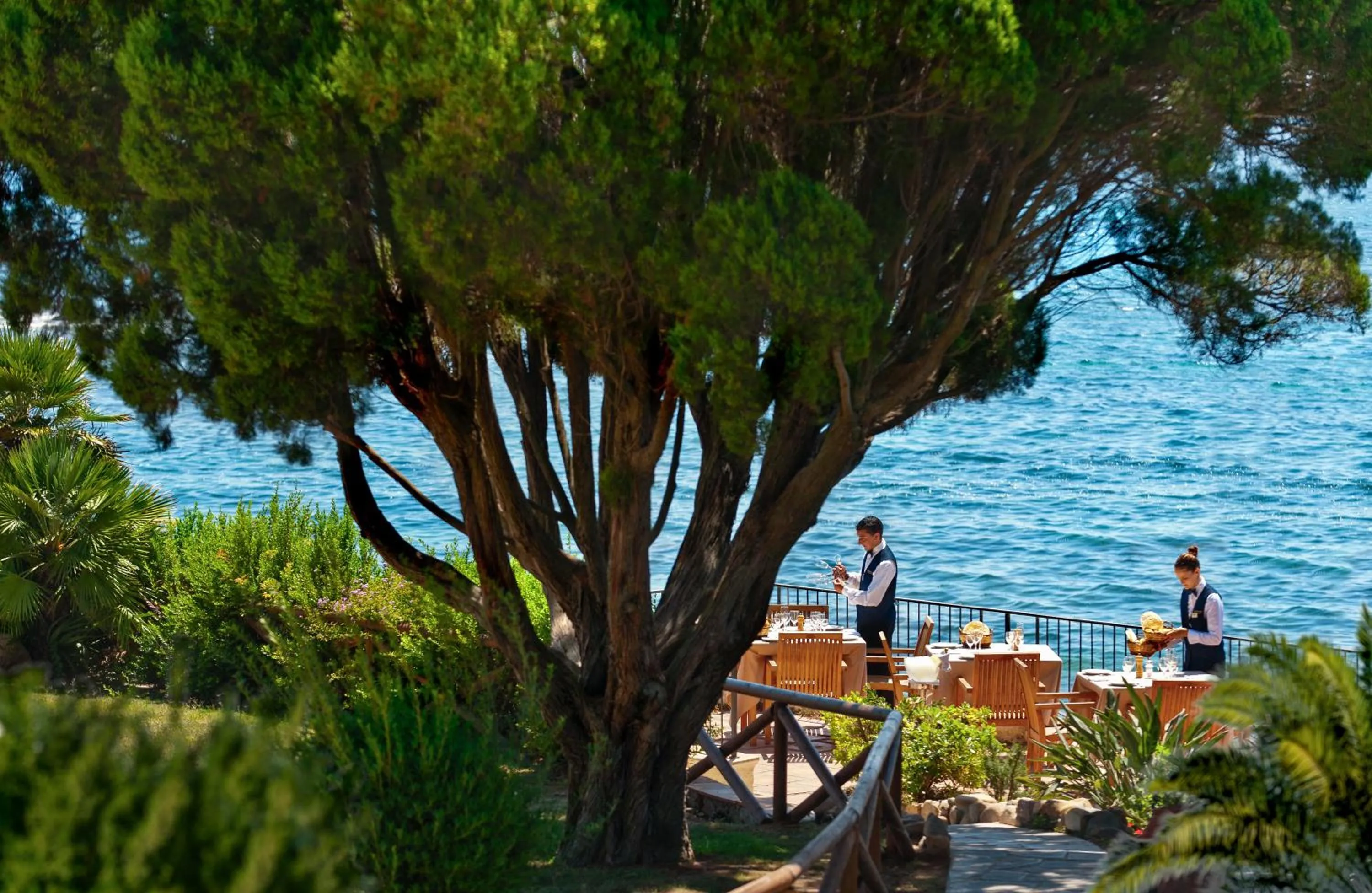 Restaurant/places to eat in Luna Sardinia