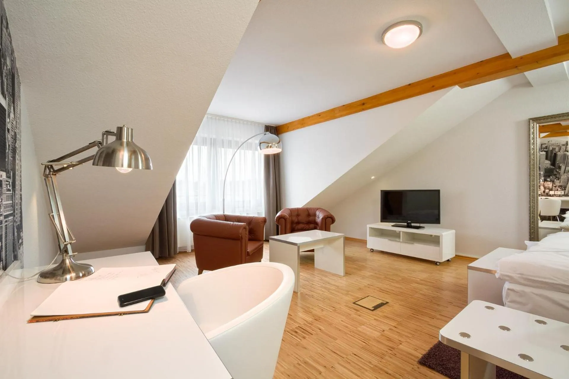 Photo of the whole room in Hotel l'adresse garni