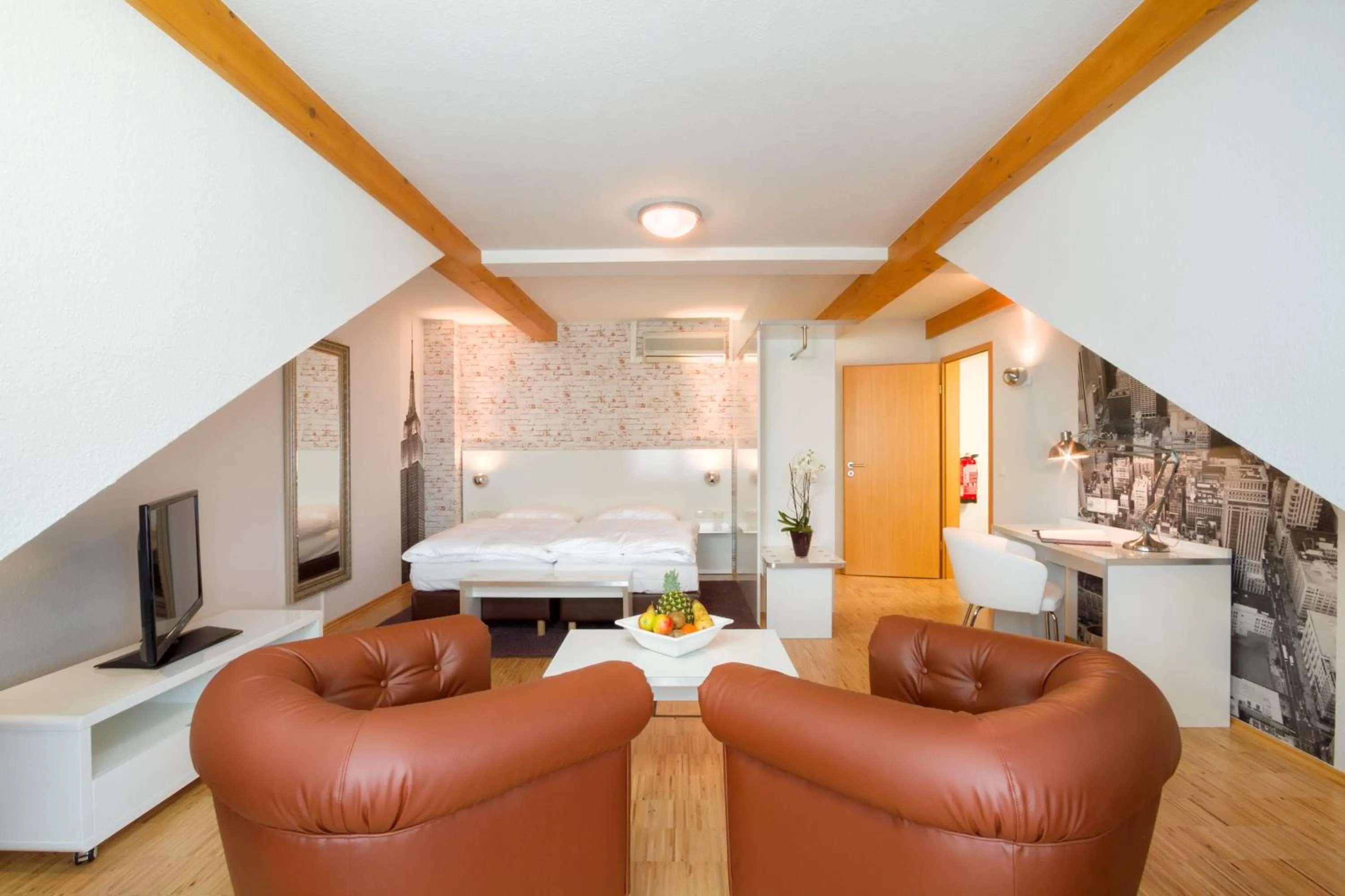 Photo of the whole room in Hotel l'adresse garni