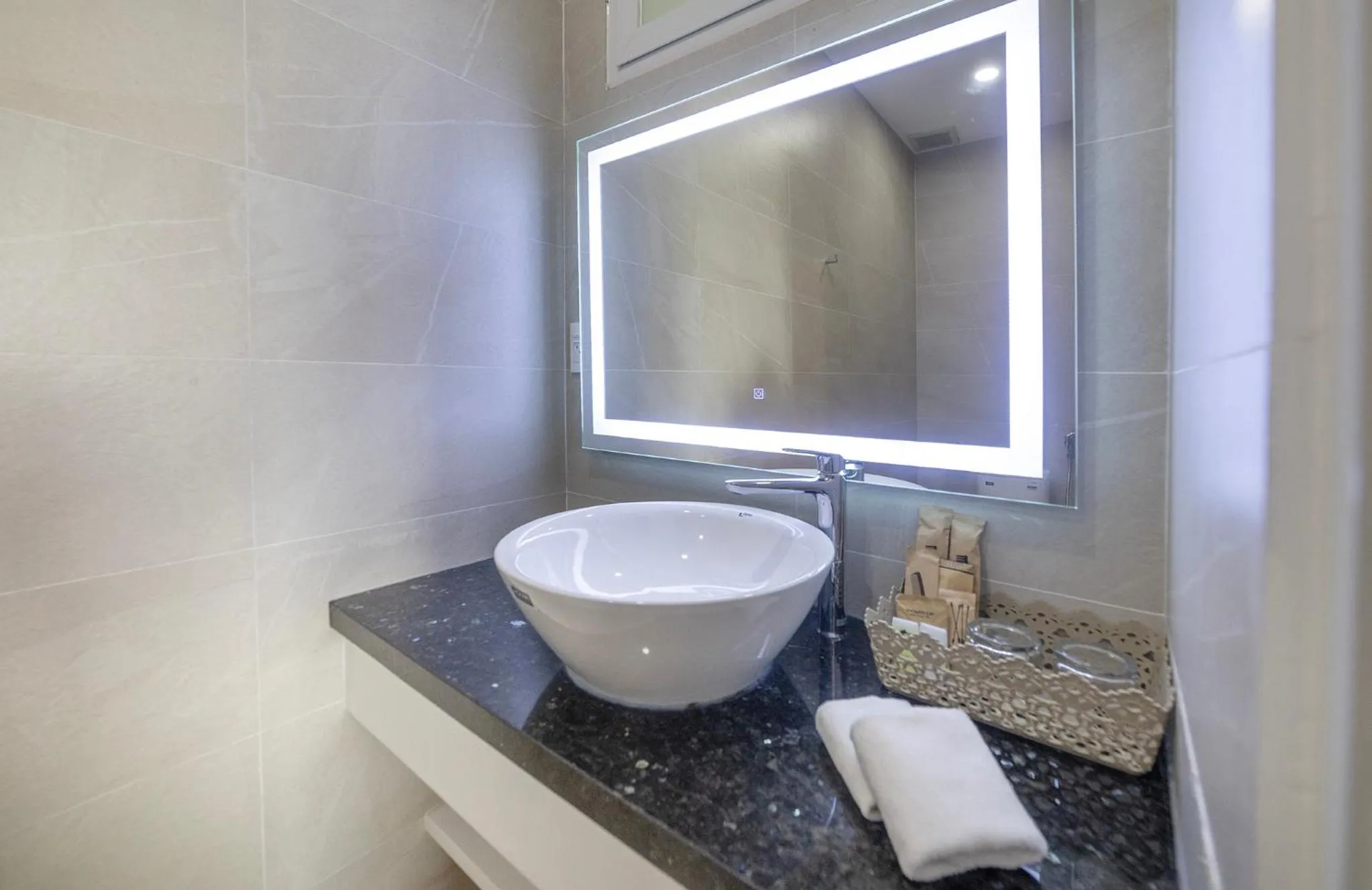 Bathroom in Tiffany Hotel & Restaurant