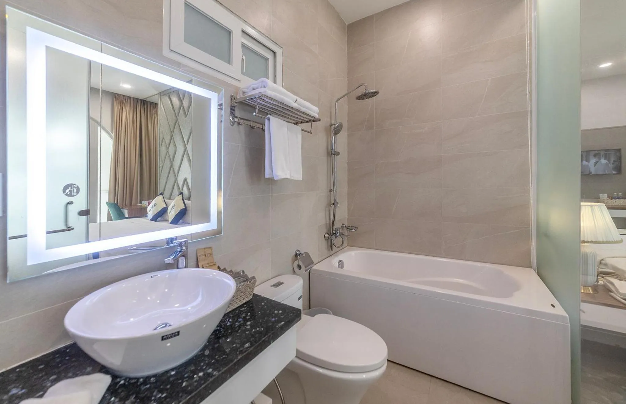 Bathroom in Tiffany Hotel & Restaurant