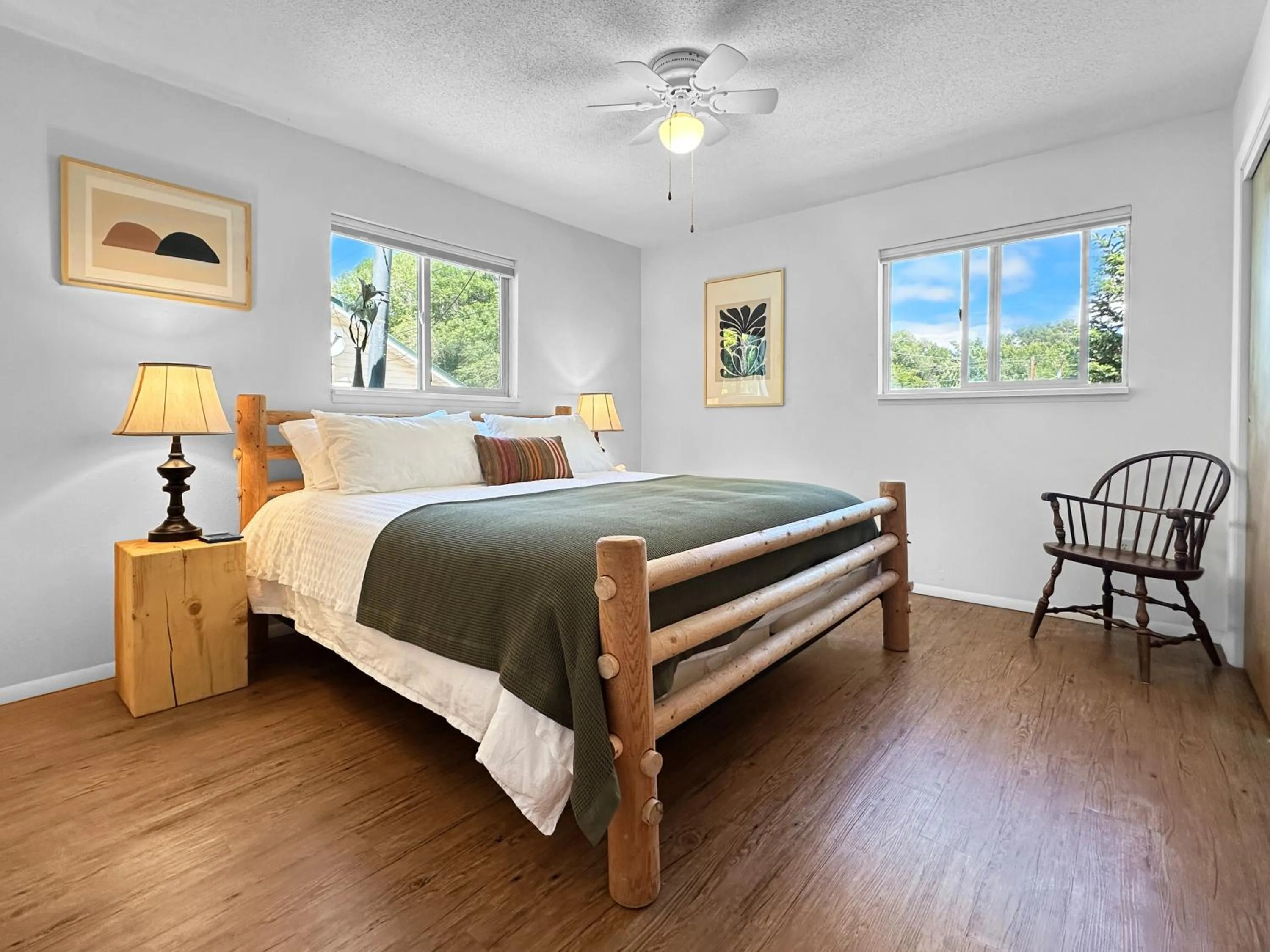 Bed in Rocky Mountain Inn