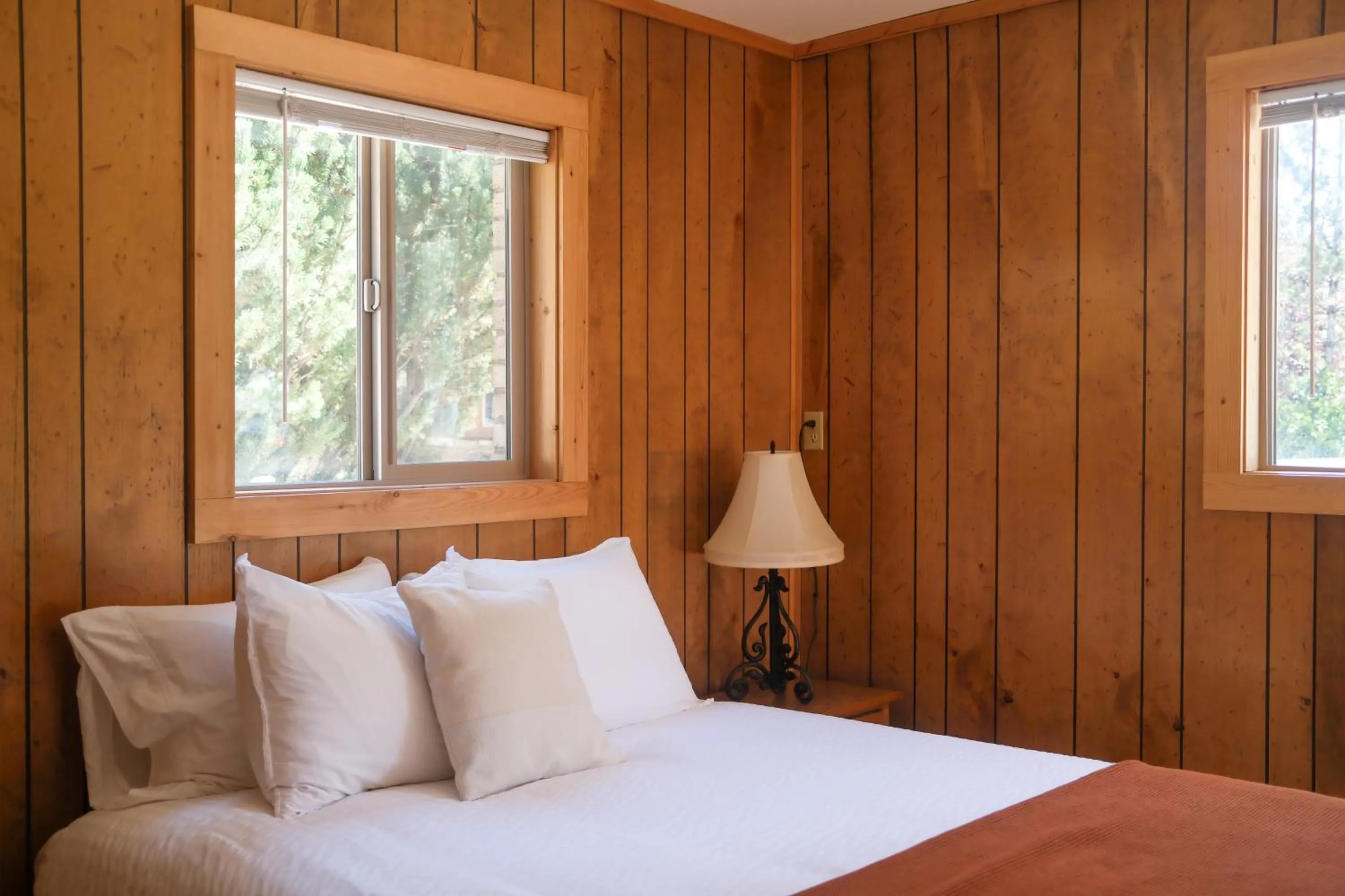 Bed in Rocky Mountain Inn