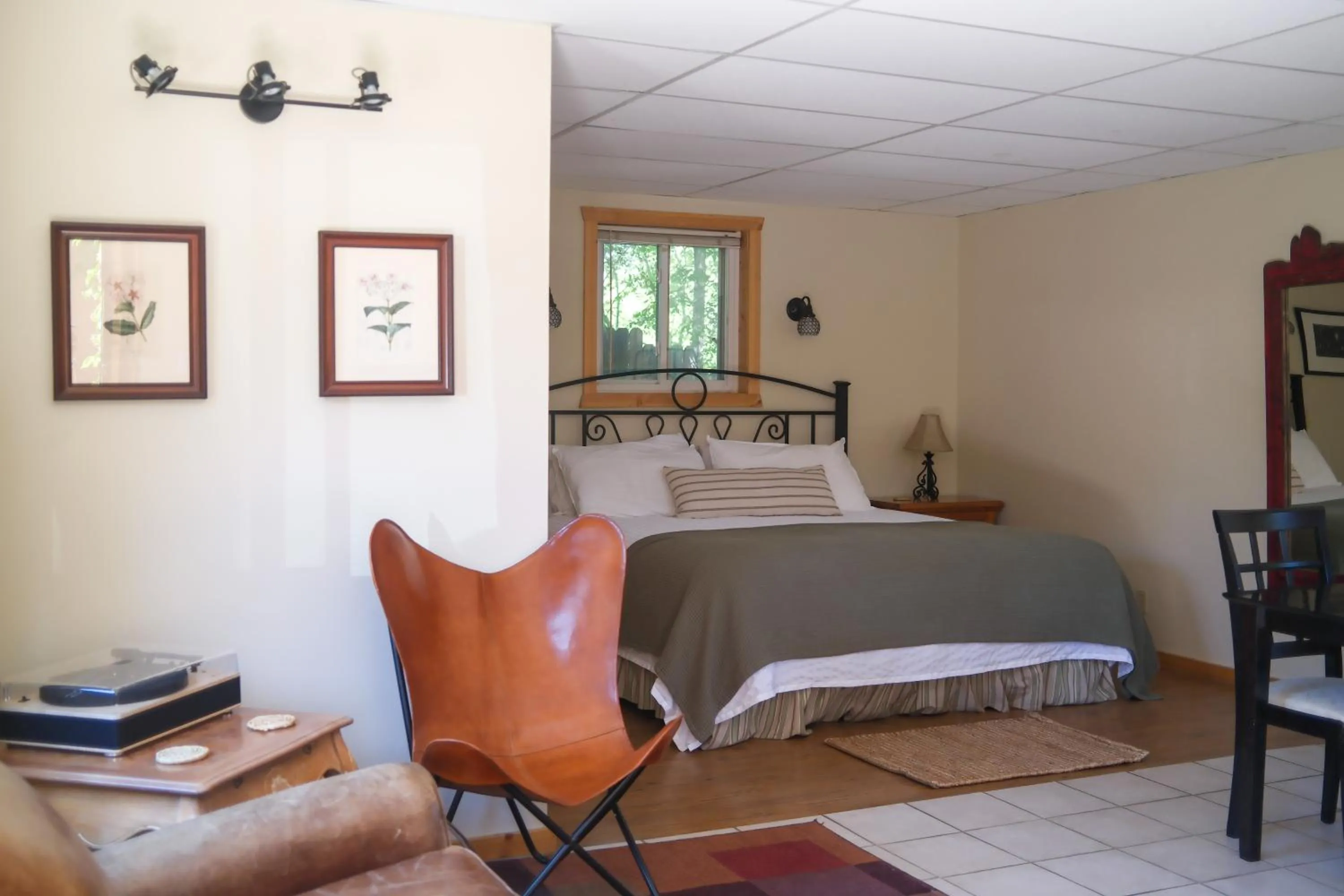 Bed in Rocky Mountain Inn