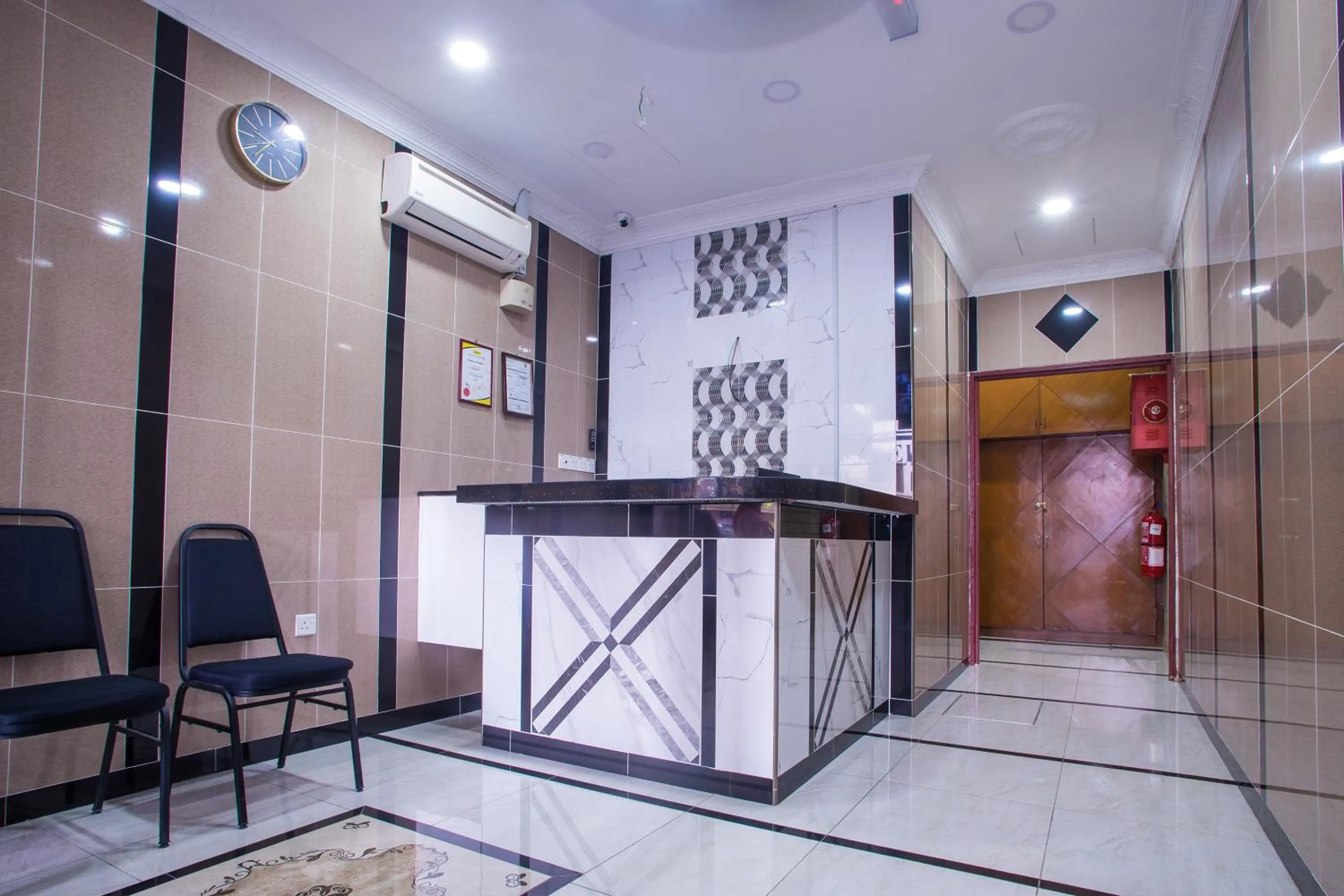 Lobby or reception in MK Inn Hotel
