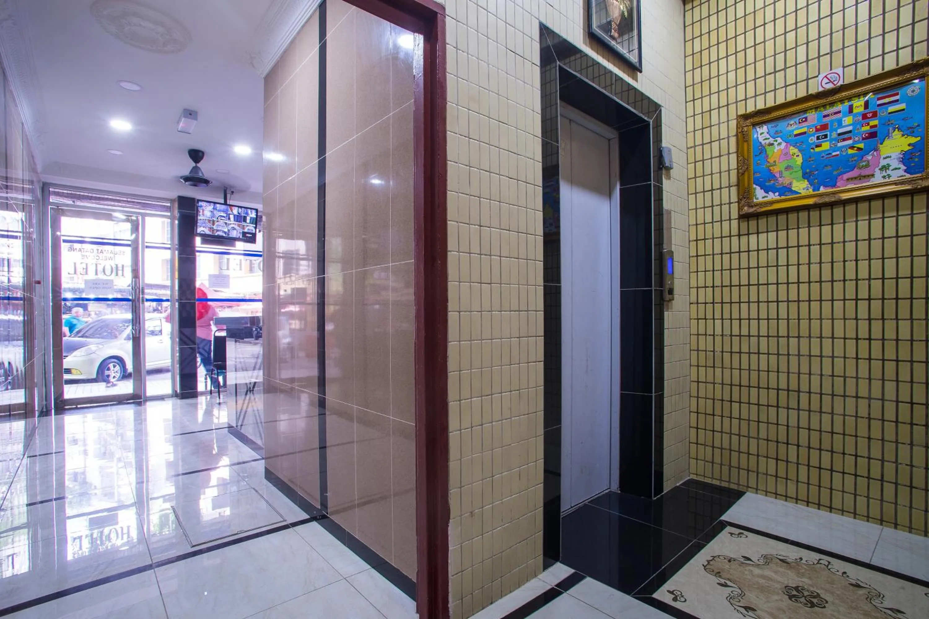 Facade/entrance in MK Inn Hotel