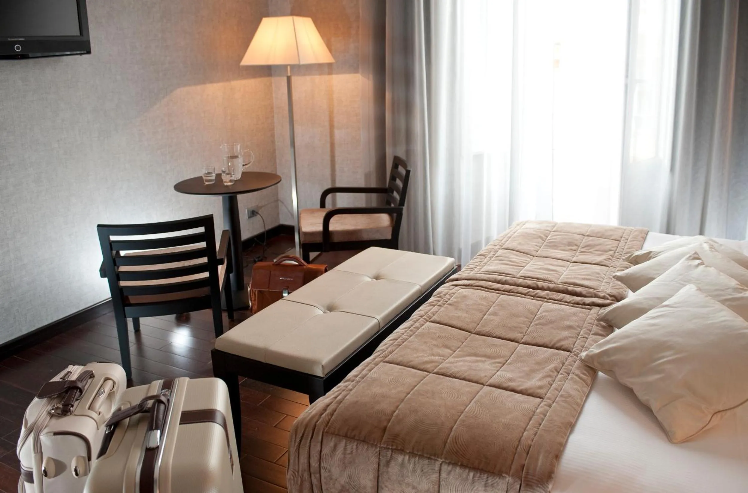 Photo of the whole room, Bed in c-hotels Fiume