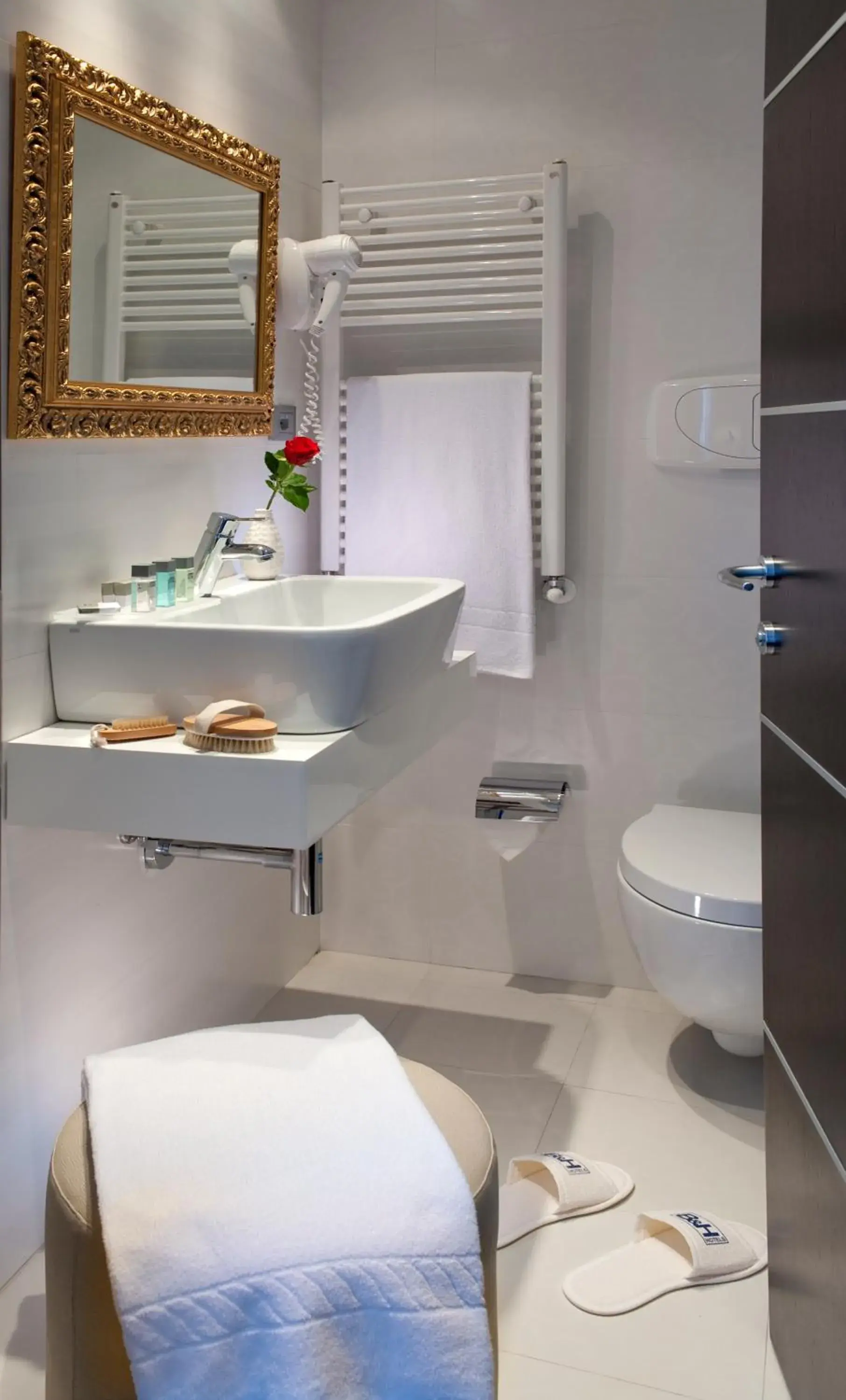 Bathroom in c-hotels Fiume Bathroom in c-hotels Fiume