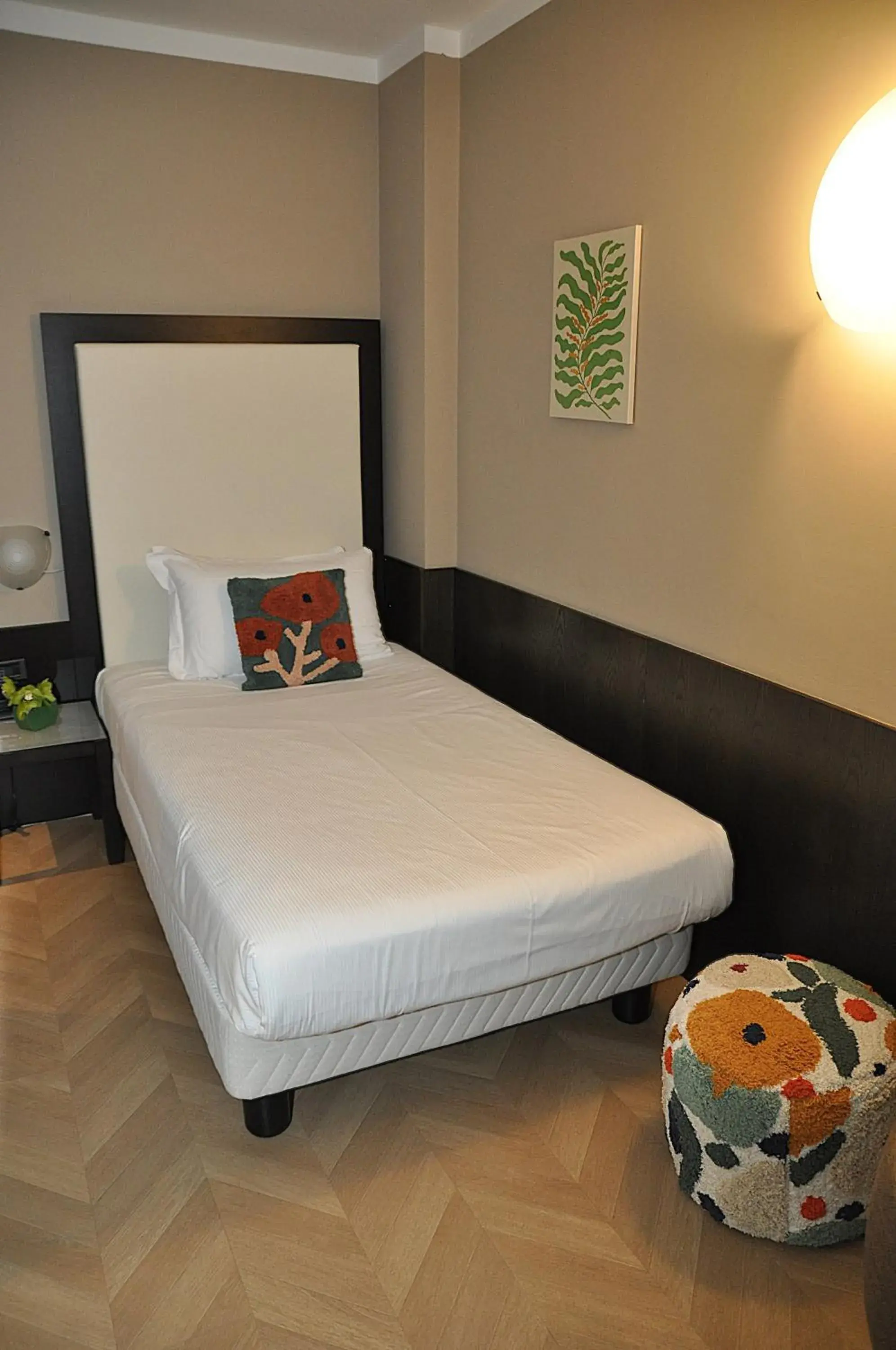 Single Room in Hotel Comtur Single Room in Hotel Comtur