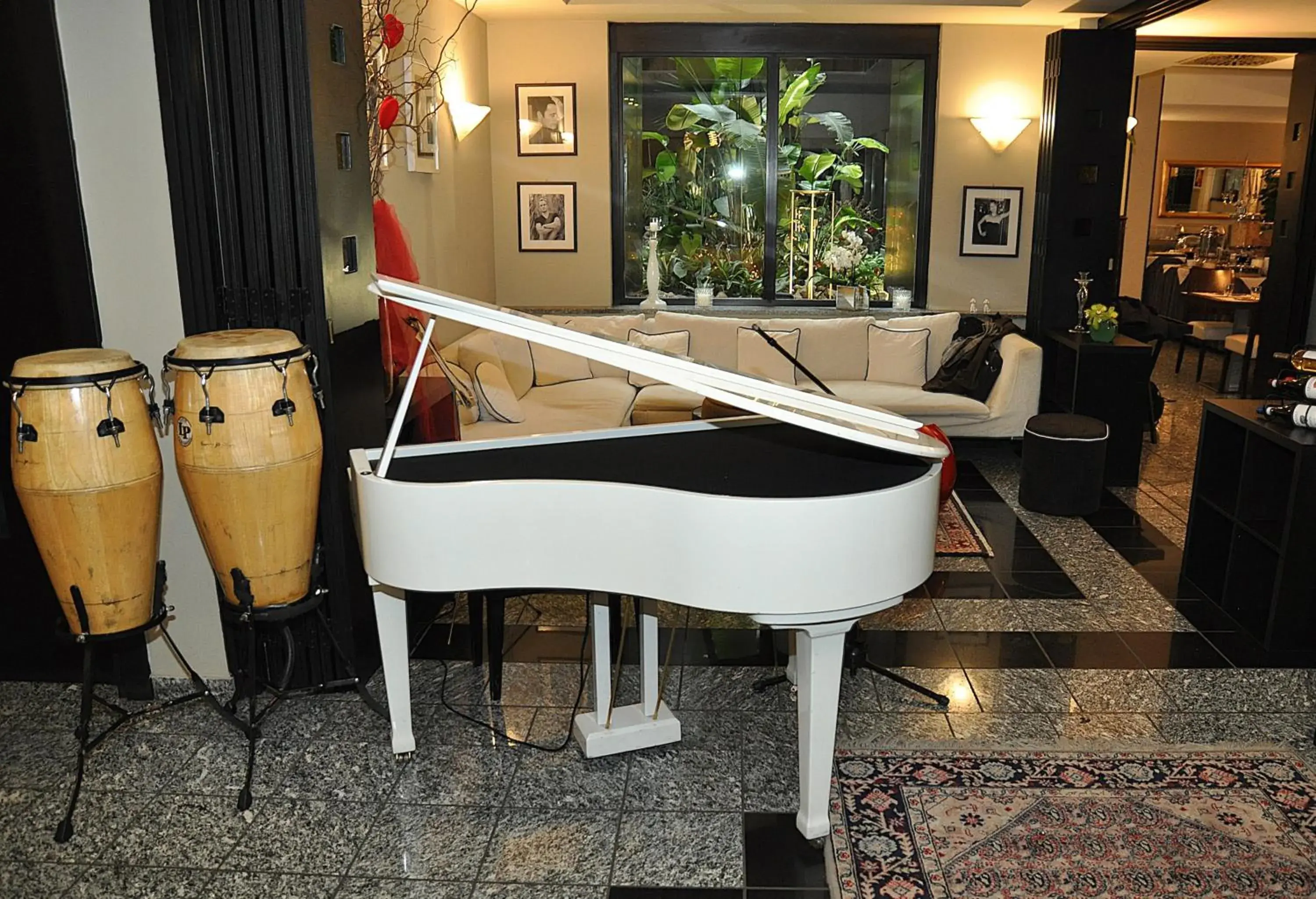 Lobby or reception in Hotel Comtur Lobby or reception in Hotel Comtur