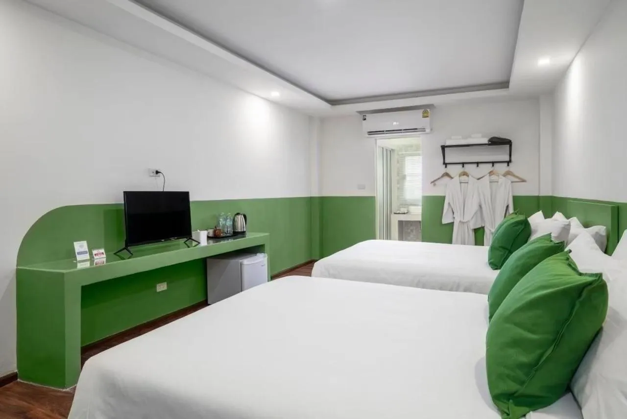 Photo of the whole room, Bed in The Ram Hotel