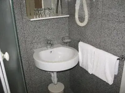 Bathroom in Hotel Engadina