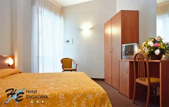 Bed in Hotel Engadina