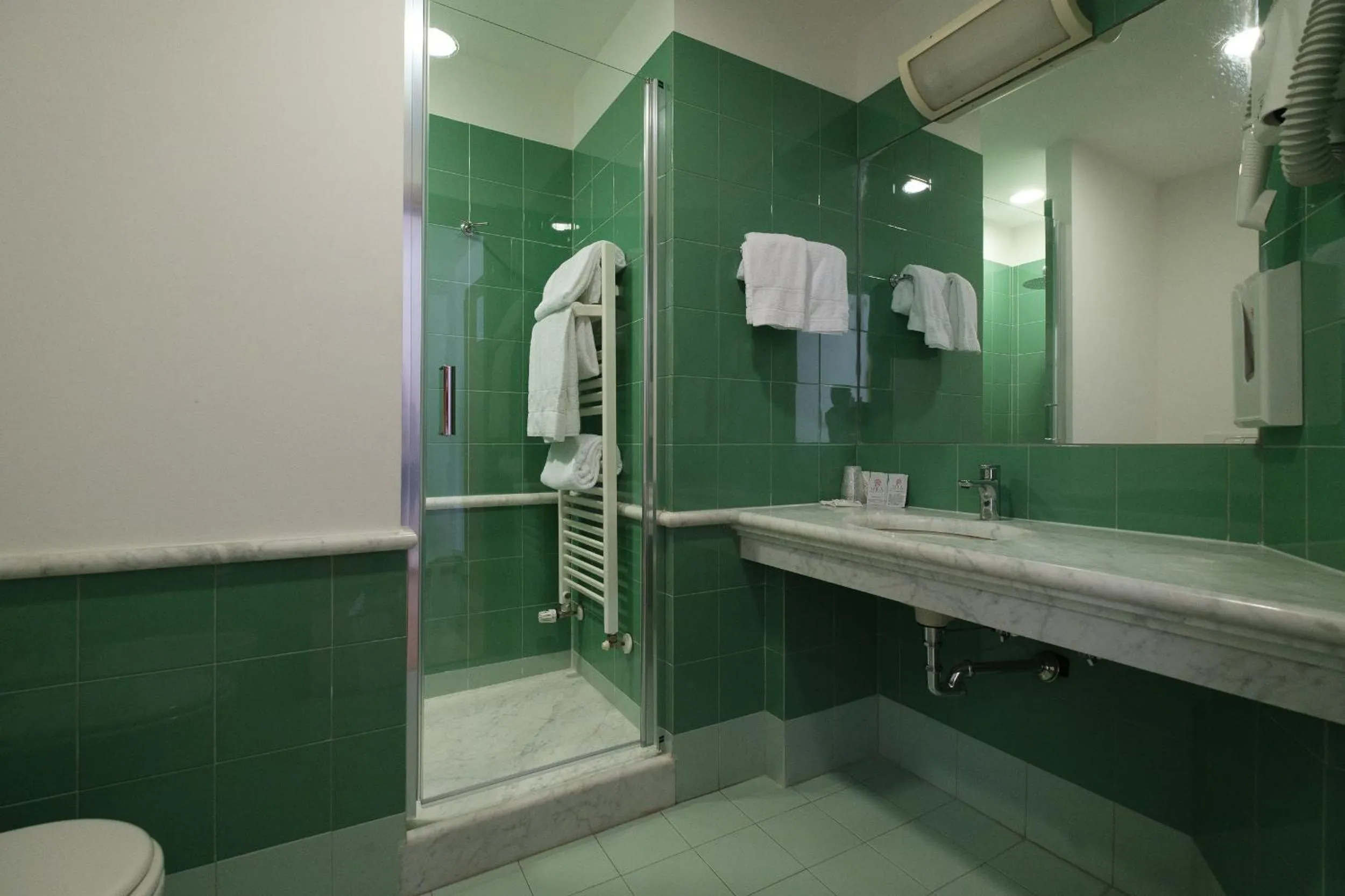 Bathroom in Hotel Portavaldera