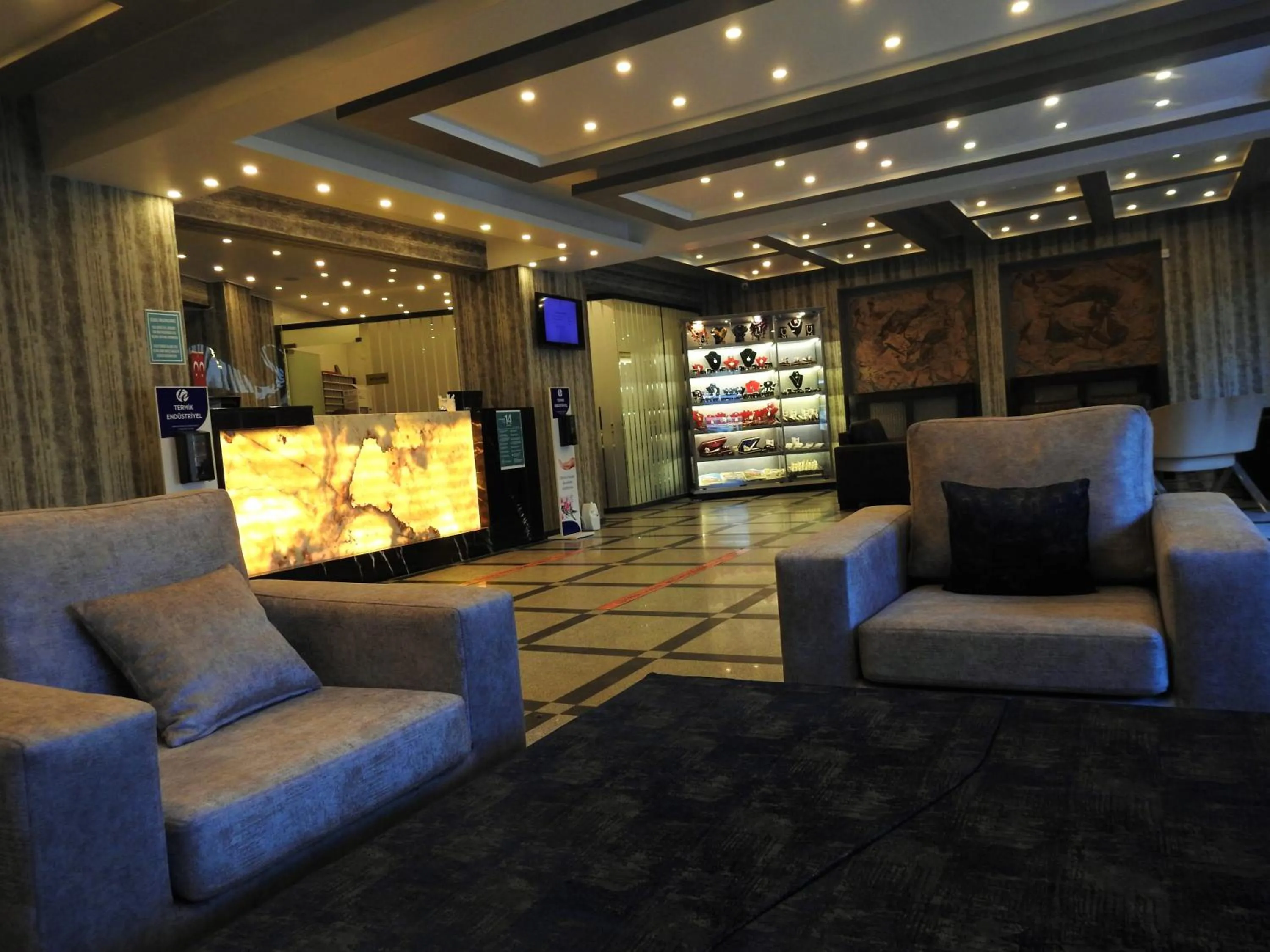 Lobby or reception in INN TOWN HOTEL