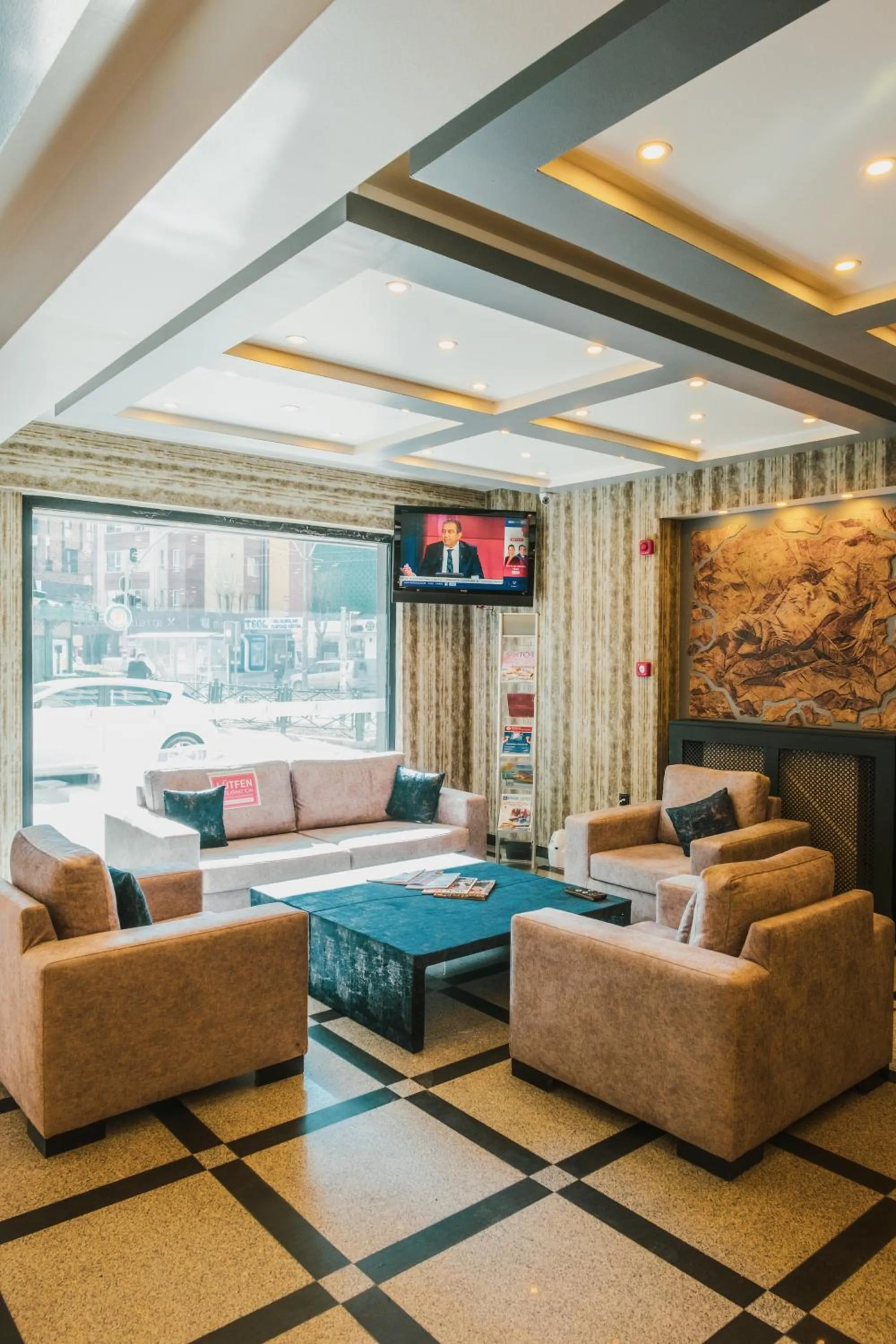 Lobby or reception in INN TOWN HOTEL