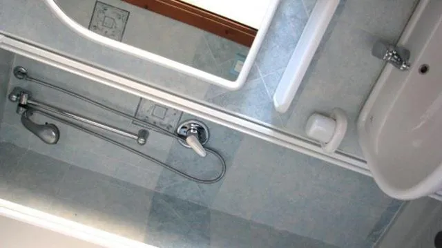 Shower in Residence Hotel La Rotonda Sul Mare