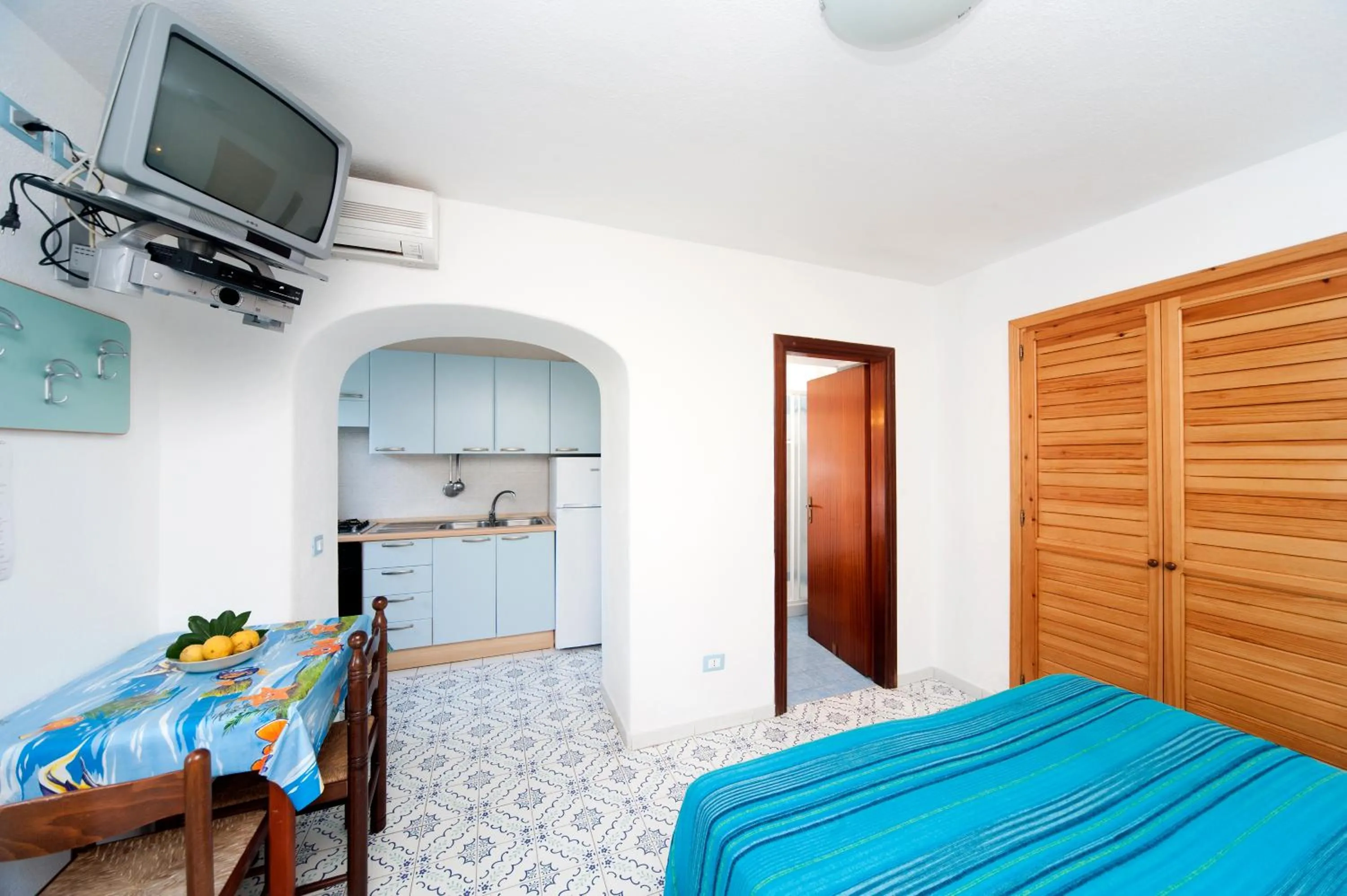 Decorative detail, Bed in Residence Hotel La Rotonda Sul Mare