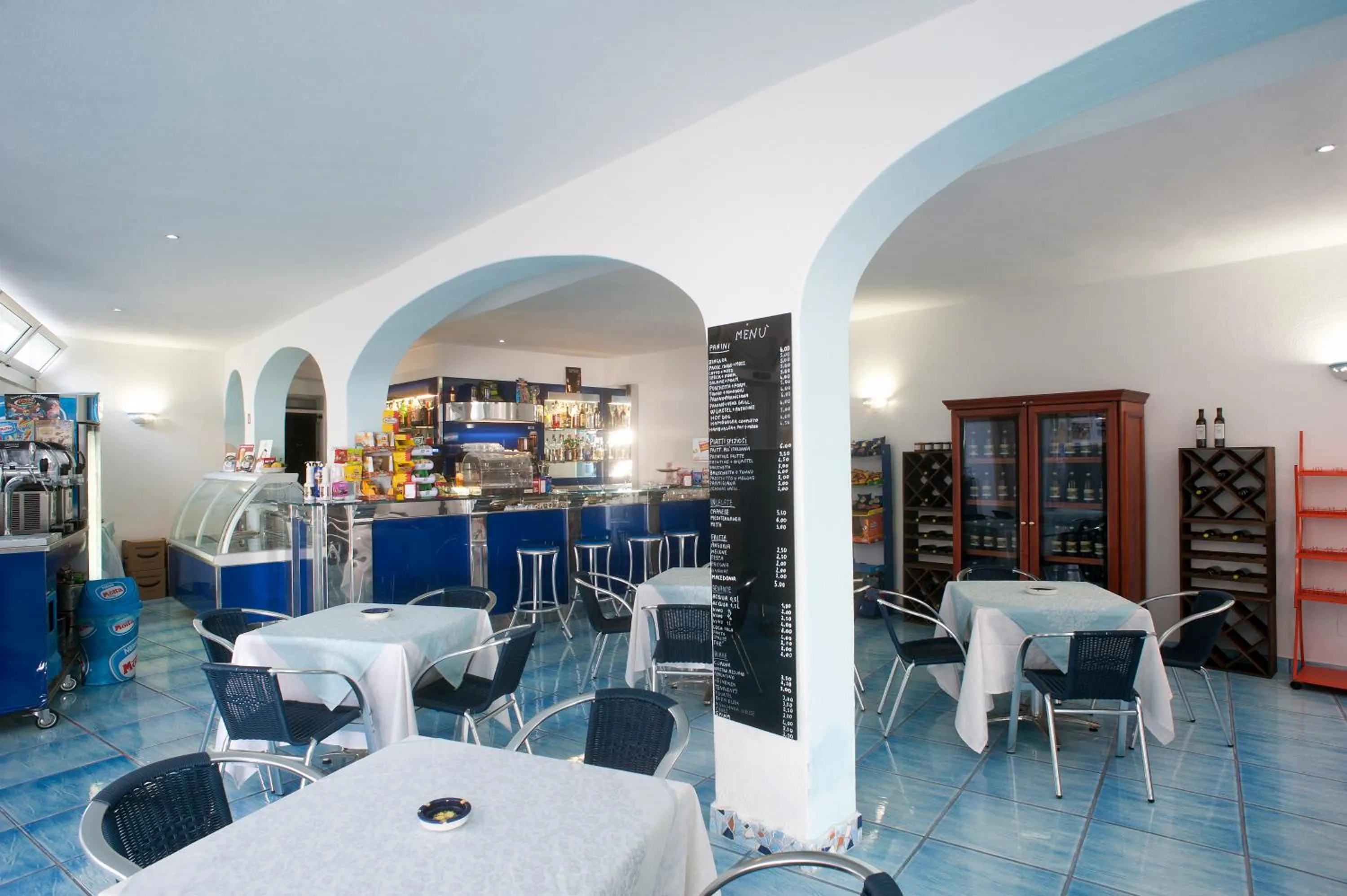 Lounge or bar in Residence Hotel La Rotonda Sul Mare